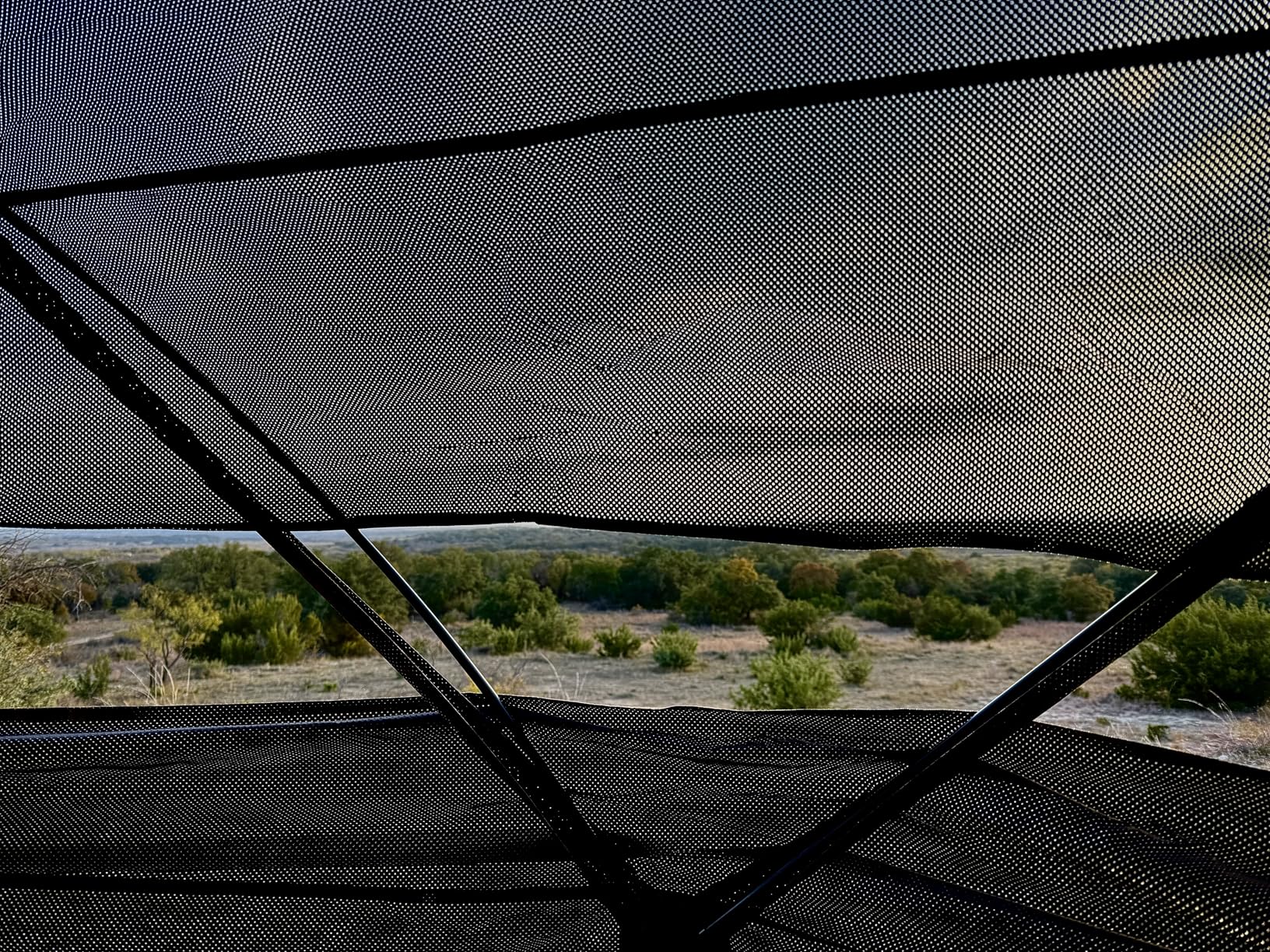 FUNHORUN Hunting Blind with Floor Mat, 360 Degree See Through Ground Blind with Carrying Bag, 2/3/4 Person Pop Up Camouflage Tent Portable Concealed Shelter customer photo 1