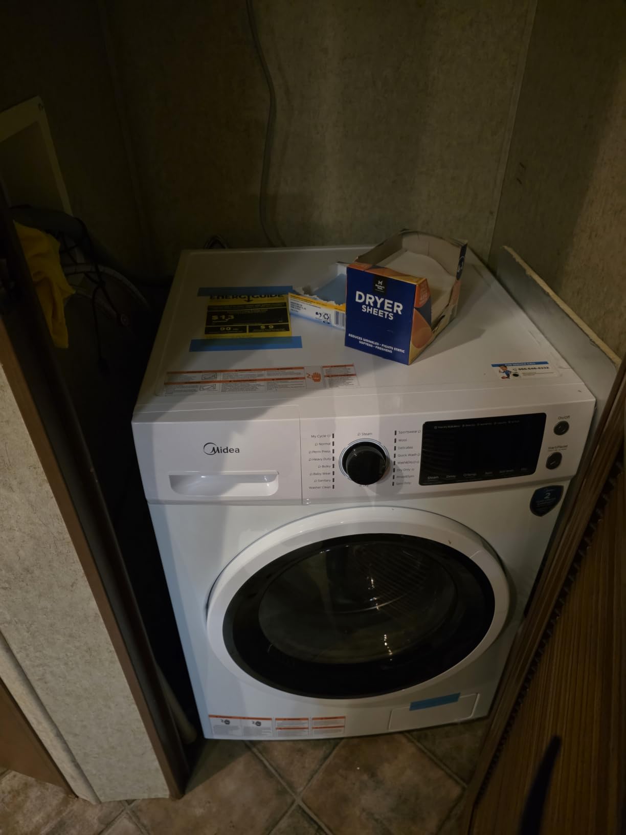 Midea 24 Inch All-in-One Front Load Washer Dryer Combo, 2.7 Cu.ft 26lbs Ventless Full-Automatic Washing Machine with Steam Care, Overnight Dry, 1400 RPM 16 Wash Cycles, White customer photo 2