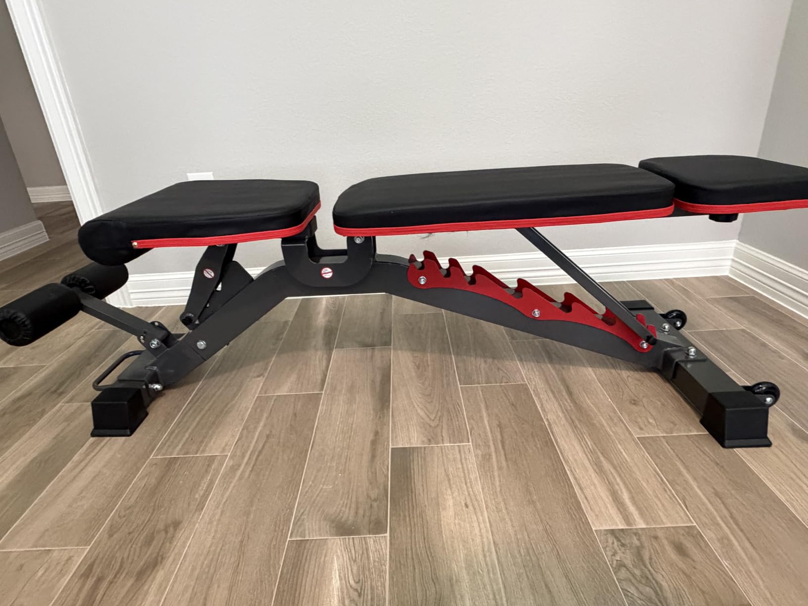 1200LBS Adjustable Weight Bench Press, Heavy-duty Workout Bench for Home Gym, Extra Headrest, Incline Decline Strength Training Bench Press for Full Body Workout Extrem Stable customer photo 1