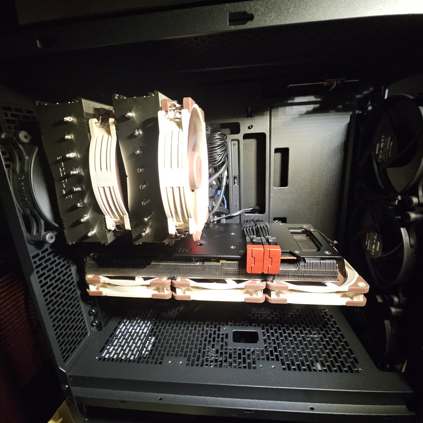 Noctua NH-D15 G2, Quiet High-Performance Dual Tower CPU Cooler | 168mm Height, Ultimate Low-Noise Cooling, 8 Heatpipes, For Intel & AMD, Dual Enthusiast-Grade 140mm Fans, Rich Accessory Kit customer photo 2