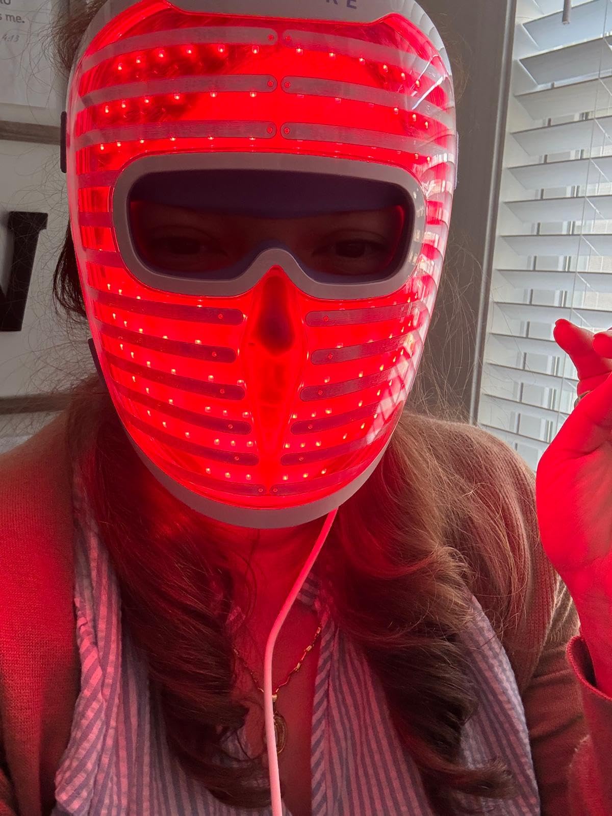 iRestore LED Face Mask for Youthful Skin, Red Light Therapy for Face, Red, Blue & Infrared Therapy for Wrinkles, Fine Lines, Dark Spots with 360 LEDs, Skincare Device for Women & Men customer photo 1