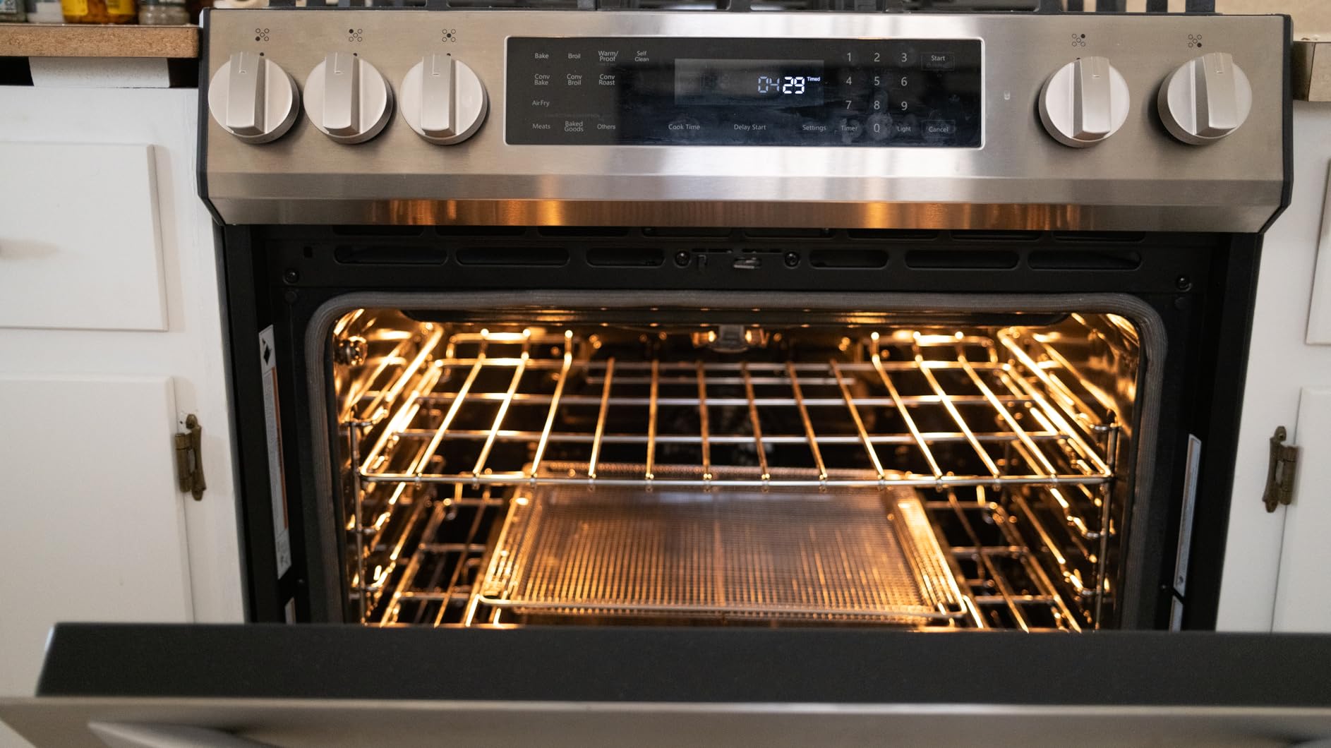 Kenmore 5.6 cu. ft. Front Control Gas Range Oven with 5 Cooktop Burners - True Convection, Air Fry, Turbo Boil, Self Clean, Dishwasher Safe Grates, Three Chrome Racks, LP Kit - Stainless Steel customer photo 1