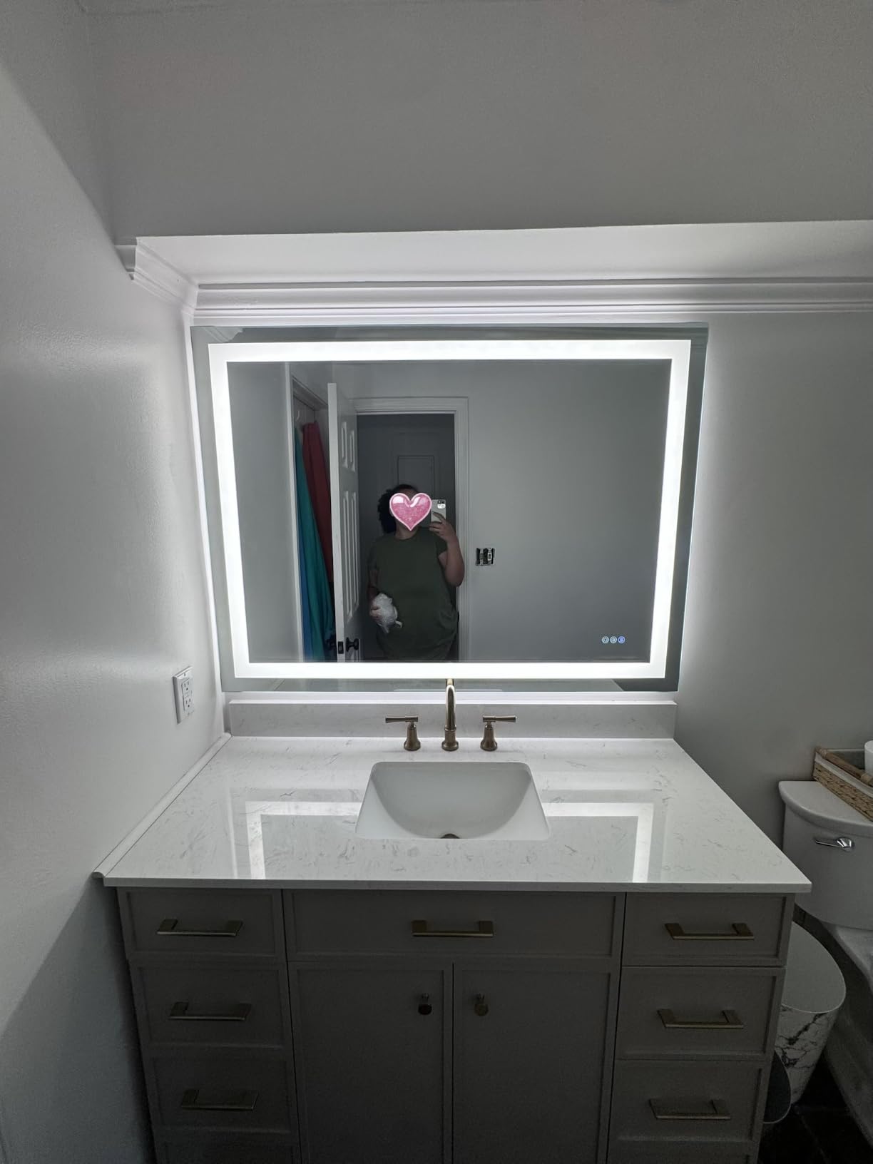 Hivone 40X32 LED Bathroom Mirror with Lights, Anti-Fog, Dimmable, Backlit + Front Lit, Smart Bathroom Vanity Mirror, Memory Function, Shatterproof, Tempered Glass (Horizontal/Vertical) customer photo 1