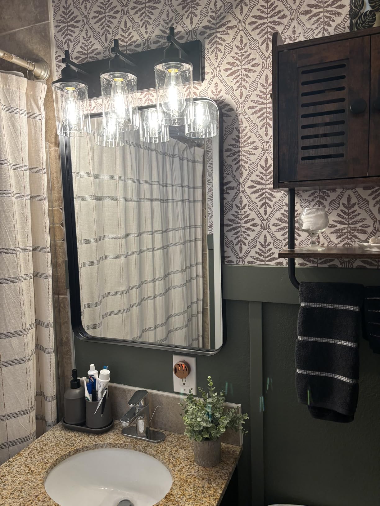 Lanhall 3-Light Black Bathroom Light Fixture Over Mirror, Modern Farmhouse Bathroom Vanity Light customer photo 1