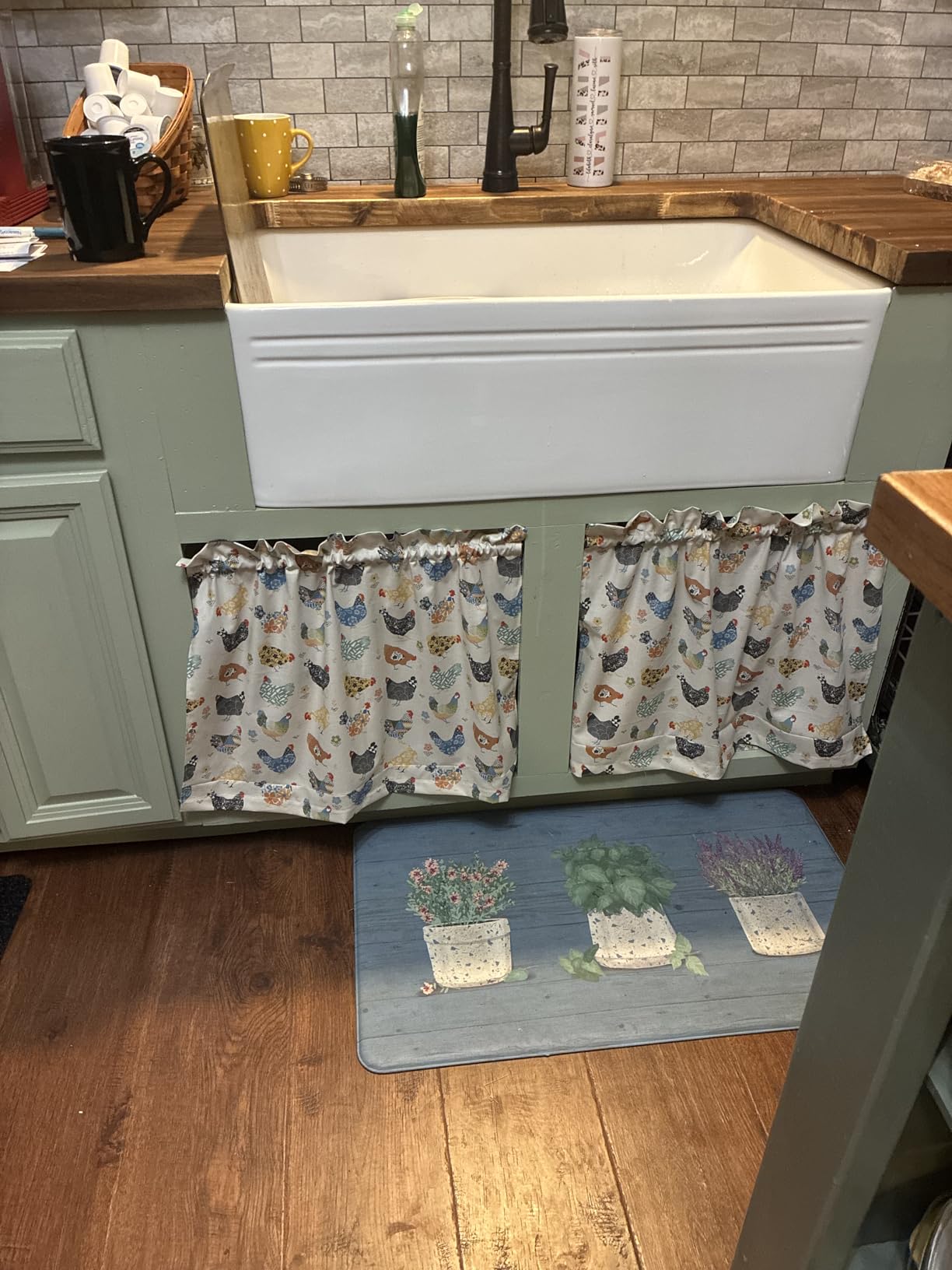 Lordear 33 Inch White Farmhouse Sink Solid Fireclay - 33