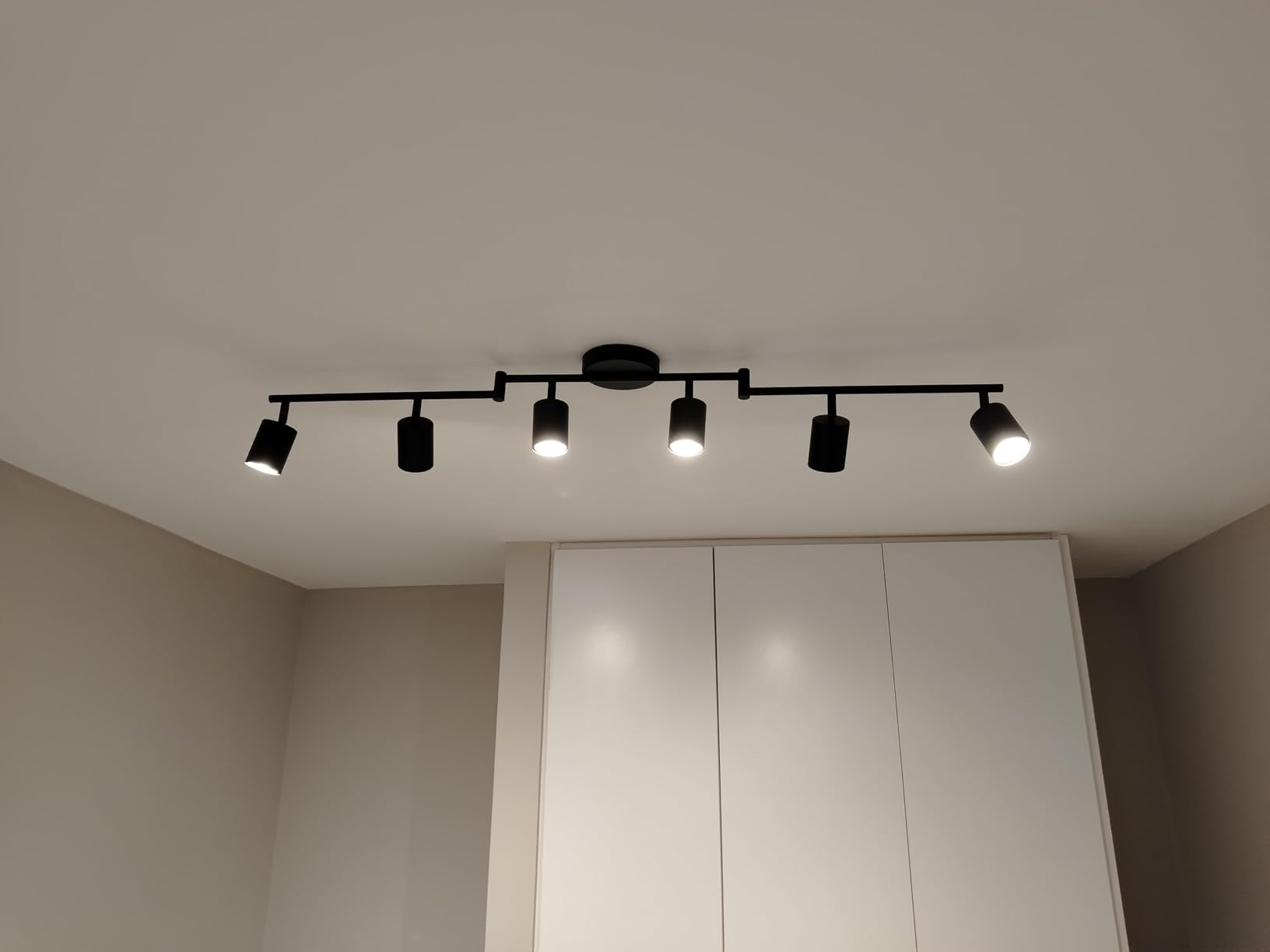 AUQUEE 8 Light Track Lighting Fixtures Ceiling, Matte Black Kichen Track Lighting Fixtures, Rotatable Light Heads, Adjustable Modern LED Track Lights for Kitchen/Hallway, No GU10 Bulb customer photo 1