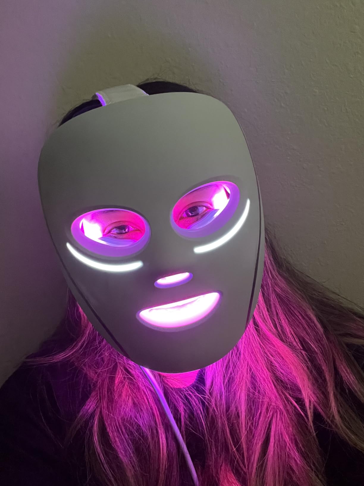 Shark CryoGlow LED Face Mask in Blue Frost, FW312 customer photo 1