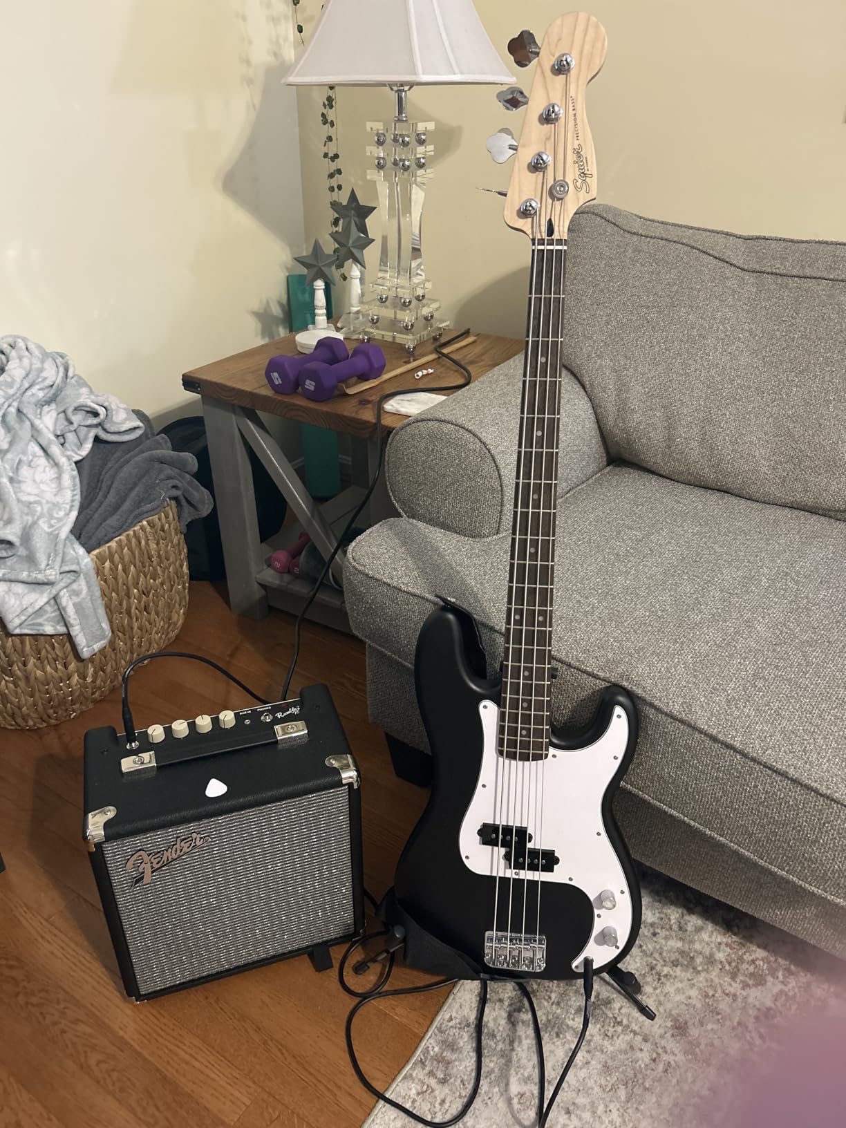 Squier Debut Series Beginner Precision Bass Guitar Kit w/Amp, Black | Includes Rumble 15 amp, padded gig bag, cable, bass guitar starter kit customer photo 1