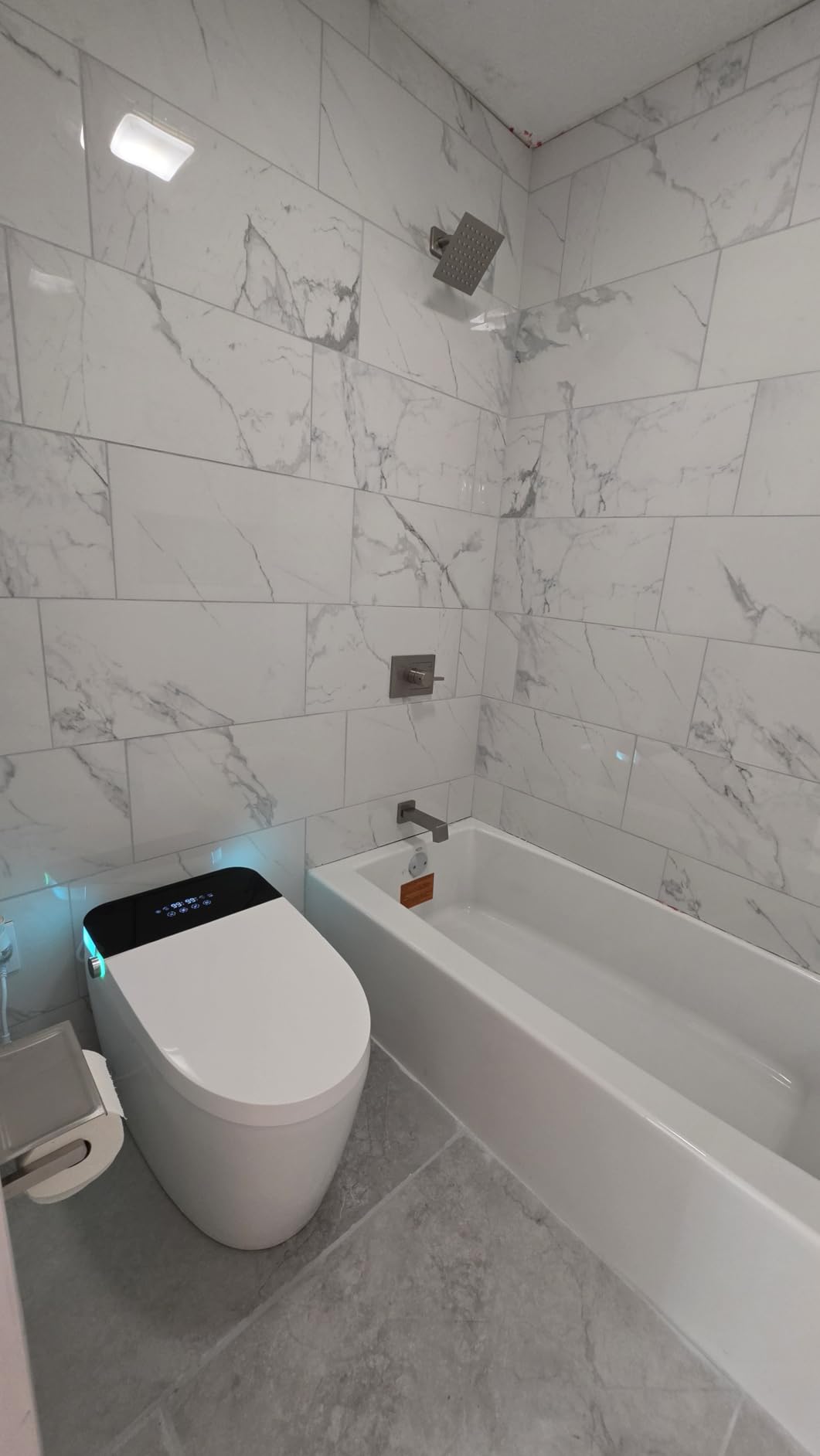 TDH Luxury Smart Bidet Toilet, Bidet Toilet with Larger LED Display, One Piece Toilet with Heated Bidet Seat, Leave Seat Auto Flushing, Foot Sensor Operation & Night Light customer photo 2