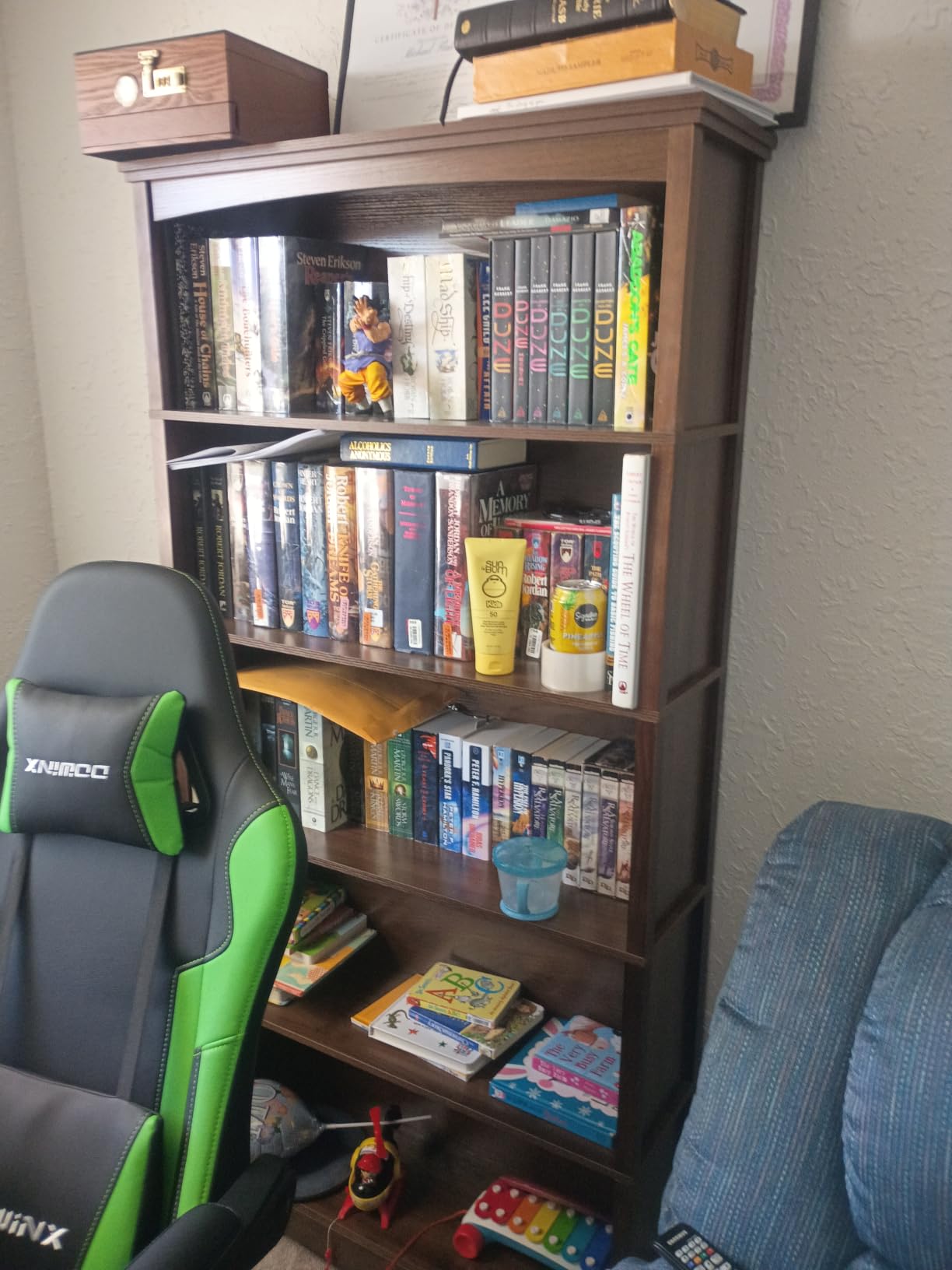 TVU 5-Tier Wooden Bookshelf, 31.5