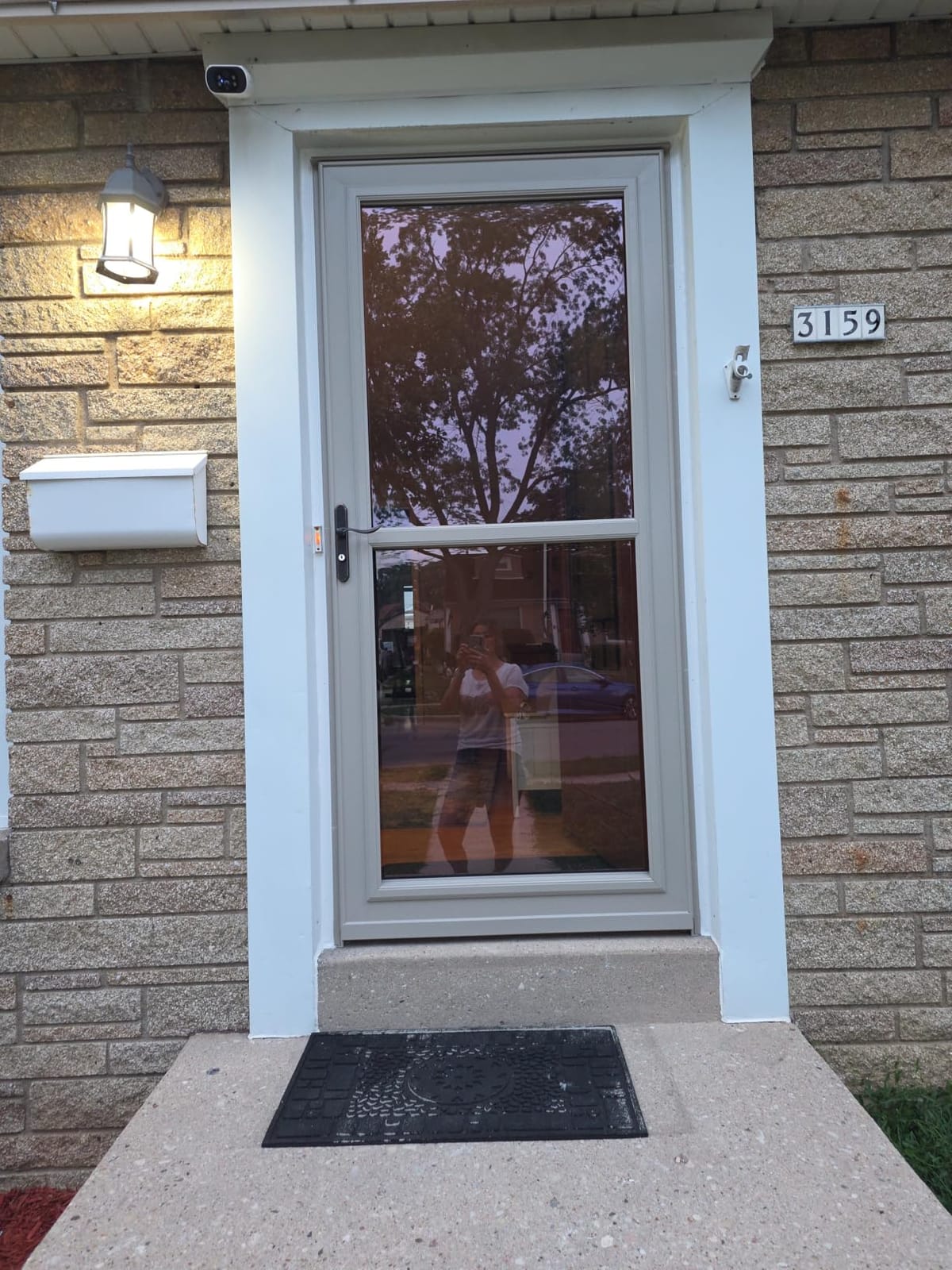 LARSON 80 Split Fullview with Low-E Glass 32-in. White Storm Door customer photo 2