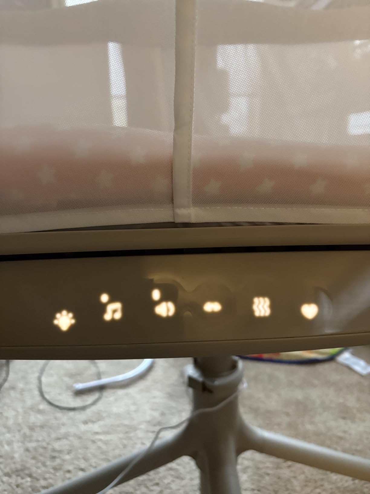 HALO BassiNest Connected Swivel Sleeper 3.0 - Smart Bassinet with AutoSoothe, 360° Swivel, Cry Detection, Rocking, Vibration & Soothing Sounds, Easy Lowering Wall for Postpartum Recovery customer photo 1