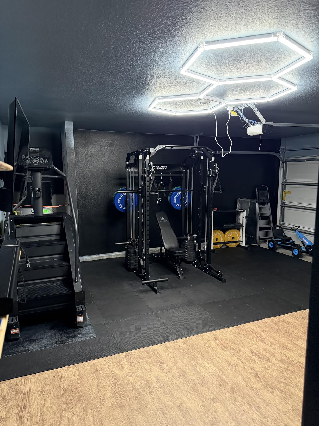 Major Fitness Drone2 Advanced Training Smith Machine - All-in-One Home Gym Squat Rack with Aluminum Pulley Set, Weight Bar, Dual LAT Pull-Down Systems & Cable Crossover Machine for Full-Body Workouts customer photo 2