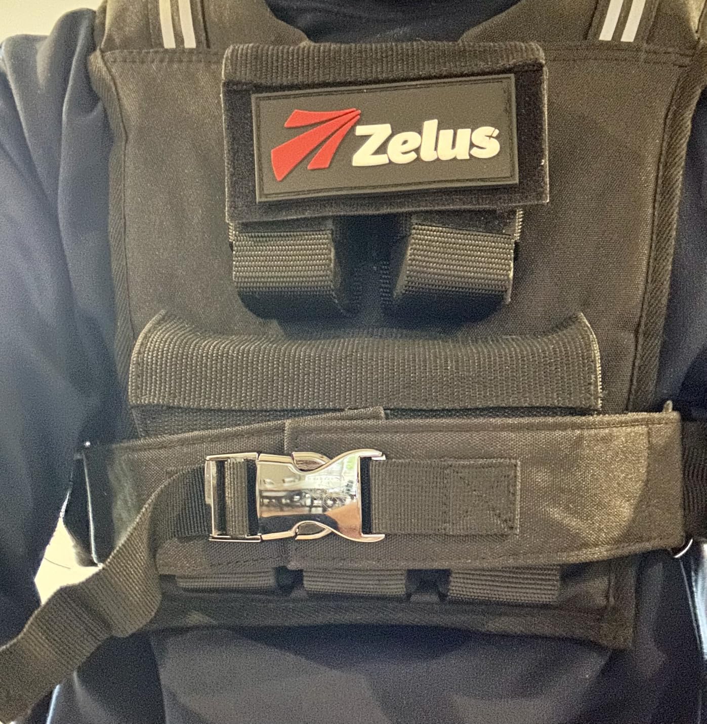 ZELUS Weighted Vest Men, 23lbs/36lbs/45lbs Adjustable Weight Vest with 10/16/20 removable Iron Weights and Reflective Strips, No-Bounce Design for Strength Training, Running, HIIT & Calisthenics customer photo 2