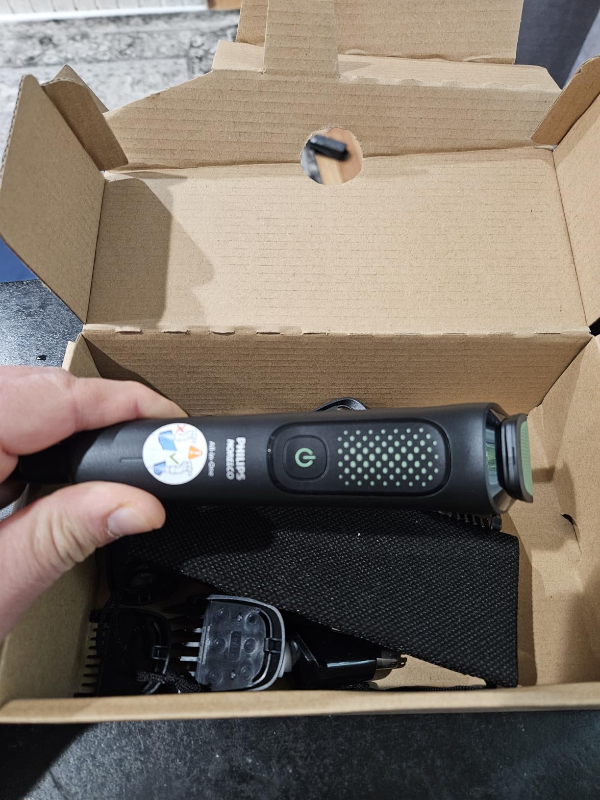 Philips Norelco All-in-One 3000 Series 13 in 1 Trimmer, Beard Styler & Men's Hair Clipper, 9 Length Settings & Self-Sharpening Skin-Friendly Blades, MG3919/50 customer photo 2