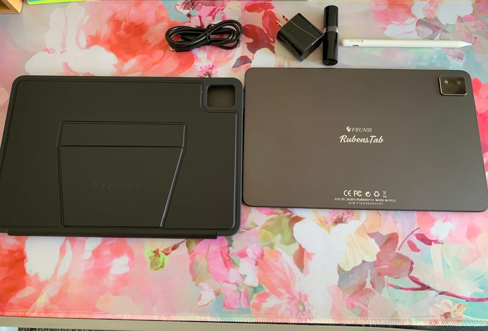 RubensTab T12 Standalone Drawing Tablet, 12 inch Tablet No Computer Needed, Octa-Core CPU, Pre-Installed Drawing Apps & Tutorials, More Bonus Items for Beginners, Artists, Students customer photo 1