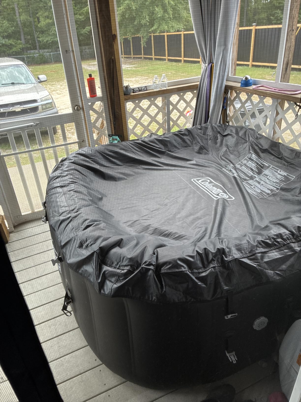 Coleman SaluSpa Hawaii Energy-Efficient 4-6 Person Inflatable Hot Tub | Smart AirJet Portable Outdoor Spa, Built-in EnergySense Insulation, Freeze Shield Technology, 140 Soothing Jets, 71