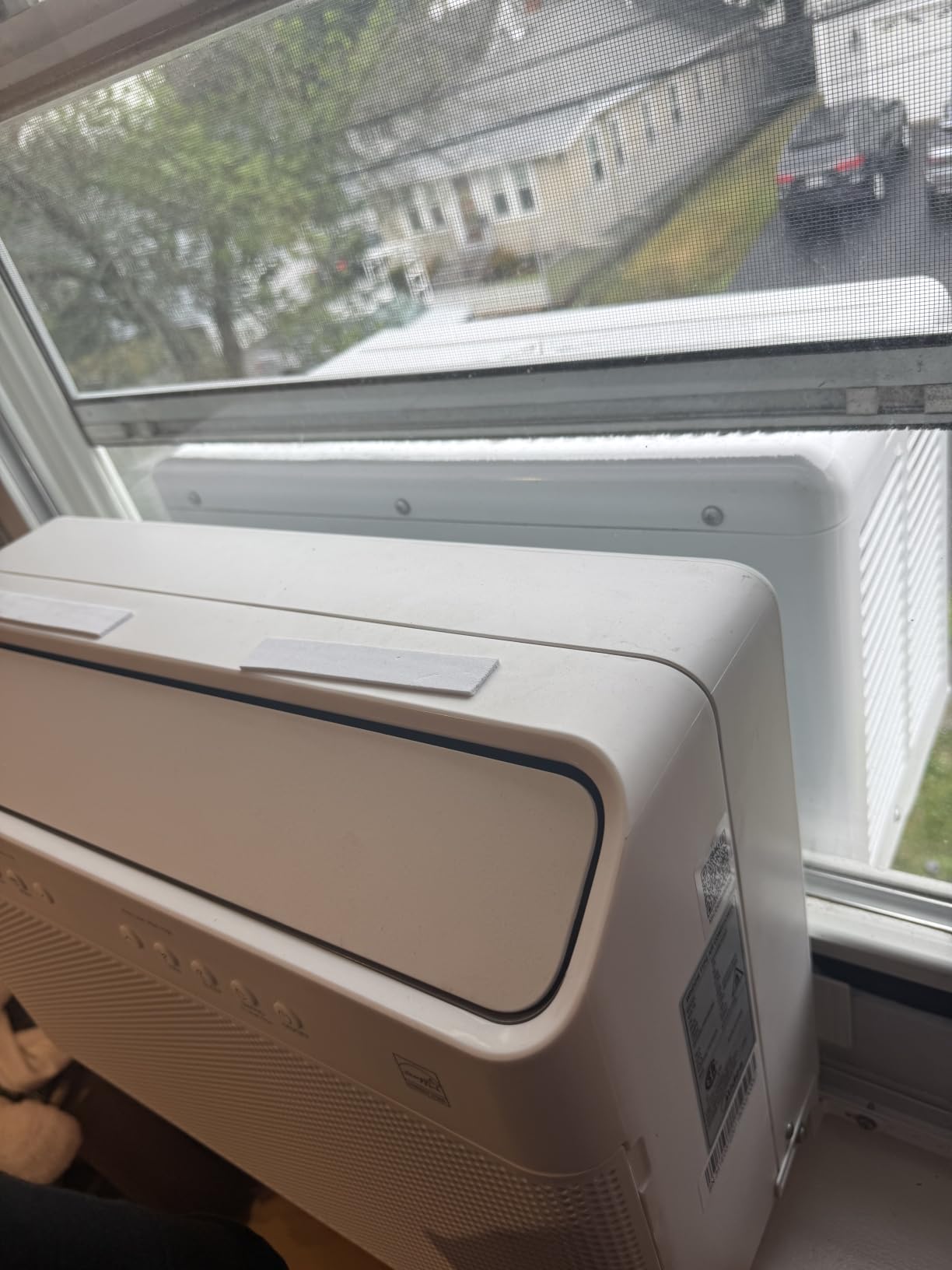 Midea 10,000 BTU U Shaped Smart Inverter Window Air Conditioner - Cools 450 Sq Ft, Ultra Quiet with Open Window Operation - Alexa/Google Assistant Compatible, 37% Energy Savings, Remote (2026 Edition) customer photo 1