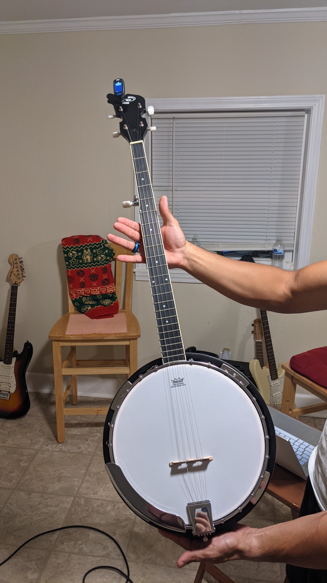 Pyle 5 String Resonator Banjo - Full Size 24 Bracket, Geared 5th Tuner Professional Instrument w/Remo Drum & Hardwood Back - Full Beginner Starter Kit Gig Bag, Tuner, Strings, Picks, Strap, tools customer photo 2