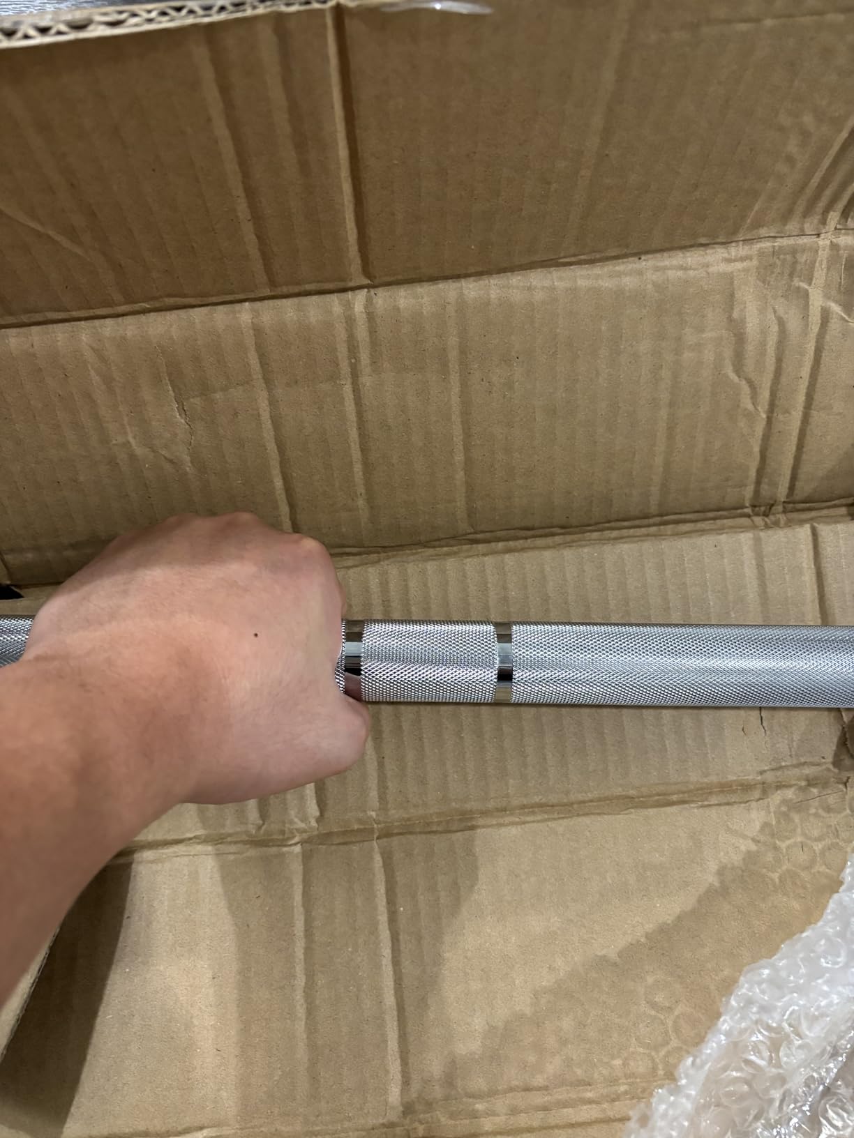 7FT Bar Olympic Barbell, 1000lb Capacity Weight Bar for Strength Training, 2 Inch Strength Training Bar With Knurled Grip for Squats, Deadlifts, Presses, Rows, Curls customer photo 1