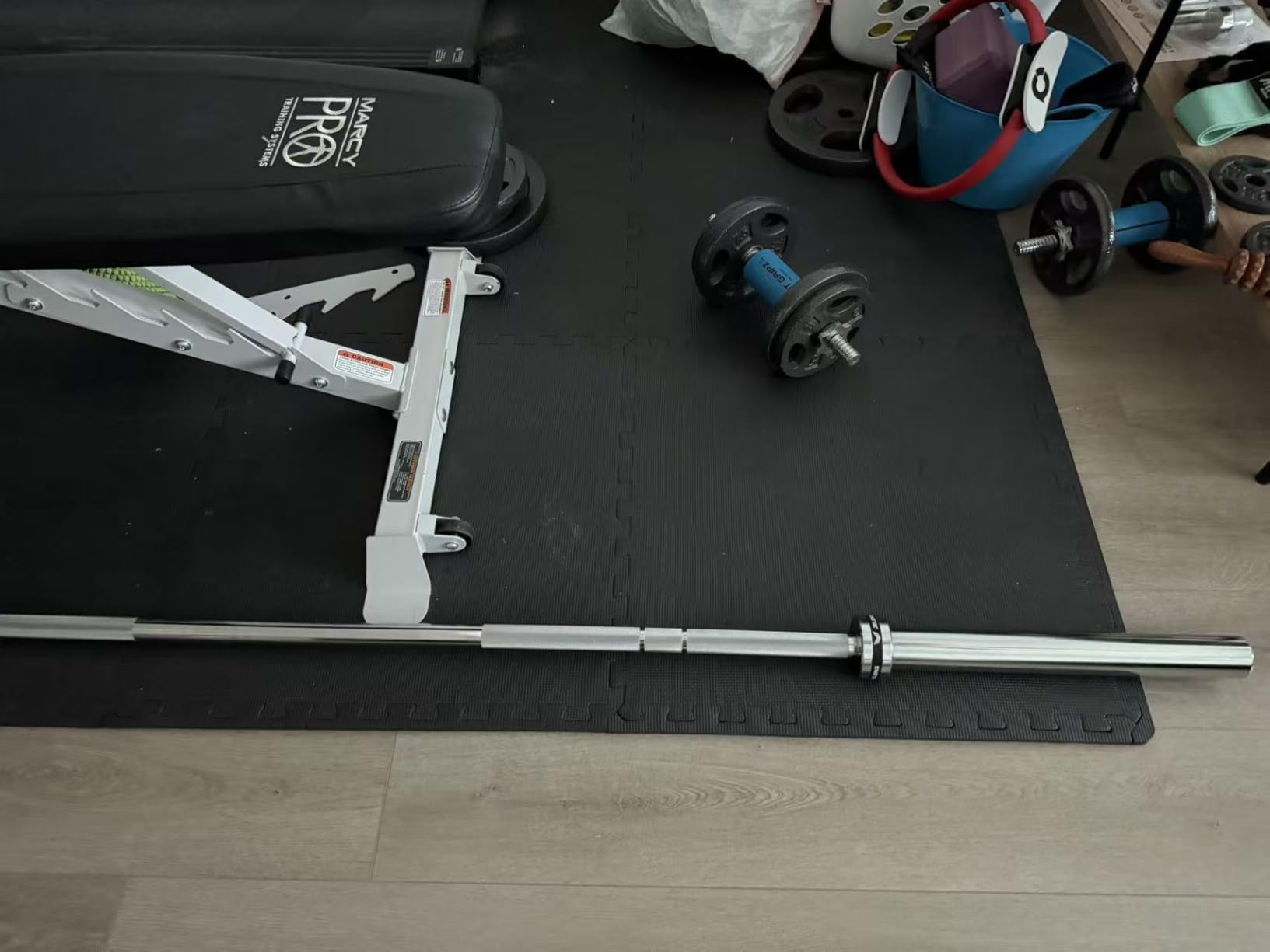 7FT Bar Olympic Barbell, 1000lb Capacity Weight Bar for Strength Training, 2 Inch Strength Training Bar With Knurled Grip for Squats, Deadlifts, Presses, Rows, Curls customer photo 2