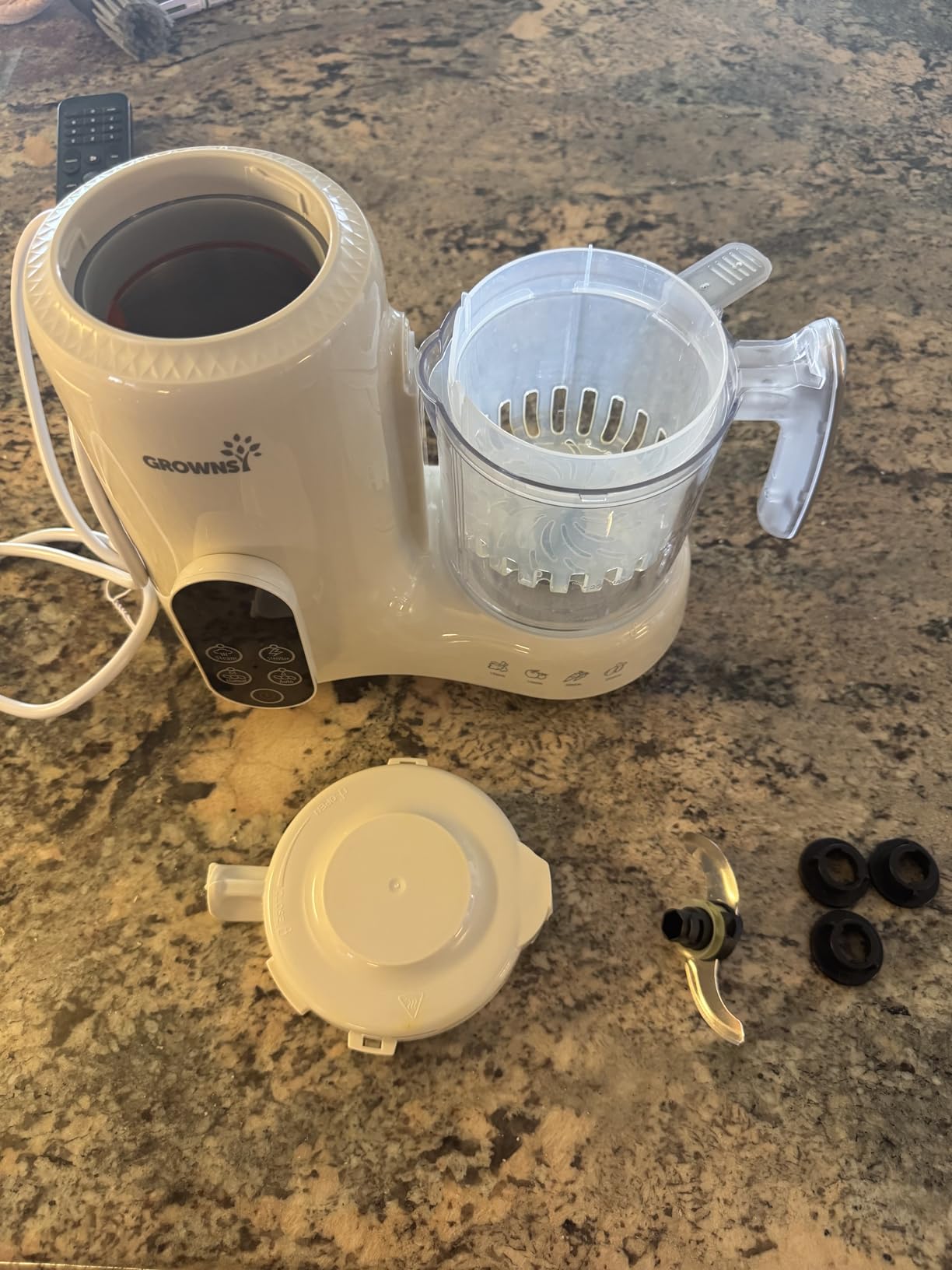 Grownsy Baby Food Maker & Processor with Dual-Layer Steam Basket, Steamer & Blender customer photo 1
