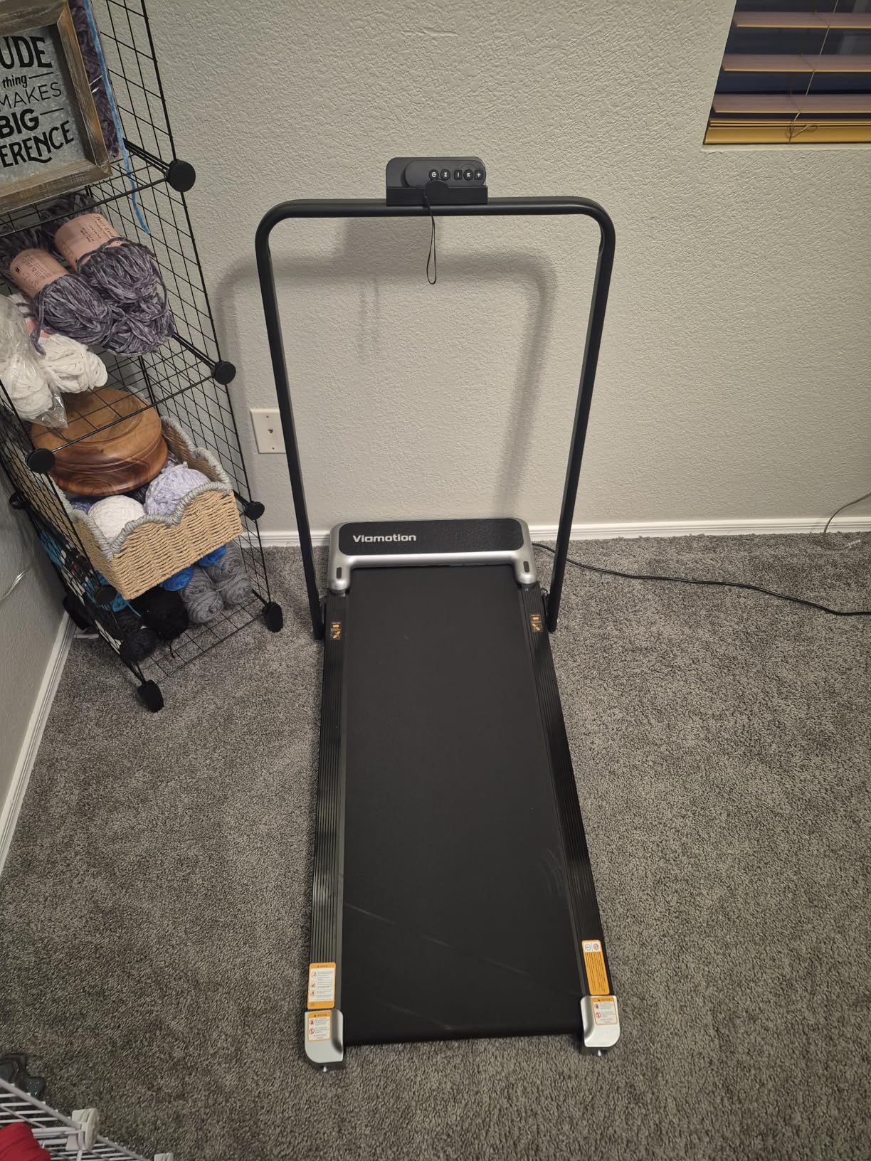 Walking Pad Treadmill with Handle Bar and Adjustable Incline, Compact Portable Treadmills for Home Office, 2.5HP Quiet Anti-Slip Under Desk Treadmills, 0.6-3.8 MPH Remote Speed Control customer photo 2