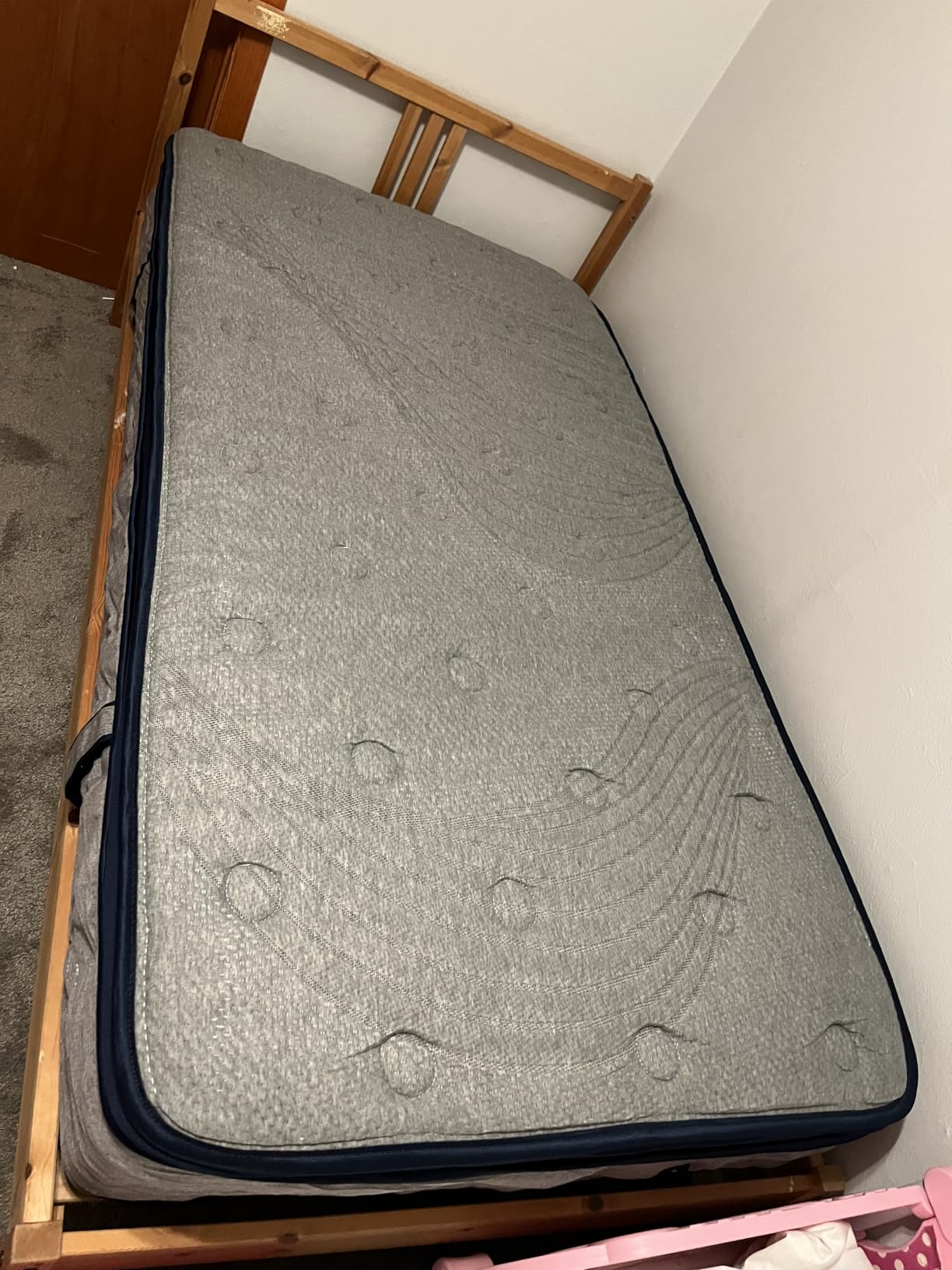Avenco Queen Size Mattress 14 Inch, Luxury Dual Cooling Hybrid Mattress customer photo 2