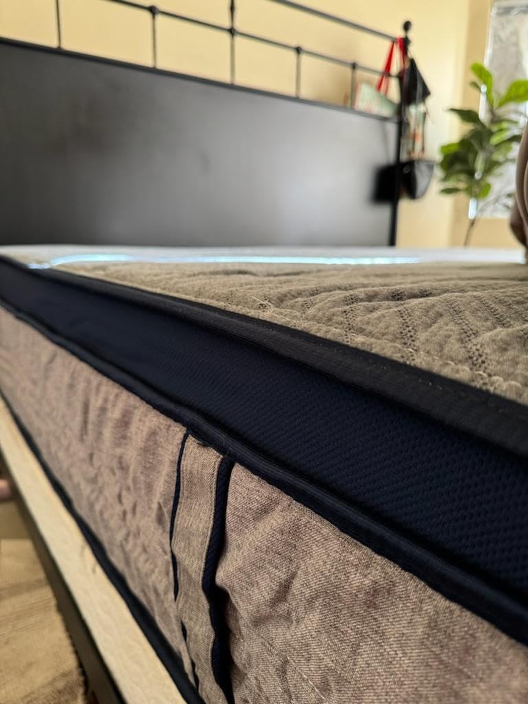 Avenco King Mattress 14 Inch, Luxury Hotel-Level Cooling Hybrid Mattress | Dual NanoGEL Memory Foam with SmartS Coil for Motion Isolation & Extra Back Support, CertiPUR-US Certified customer photo 2