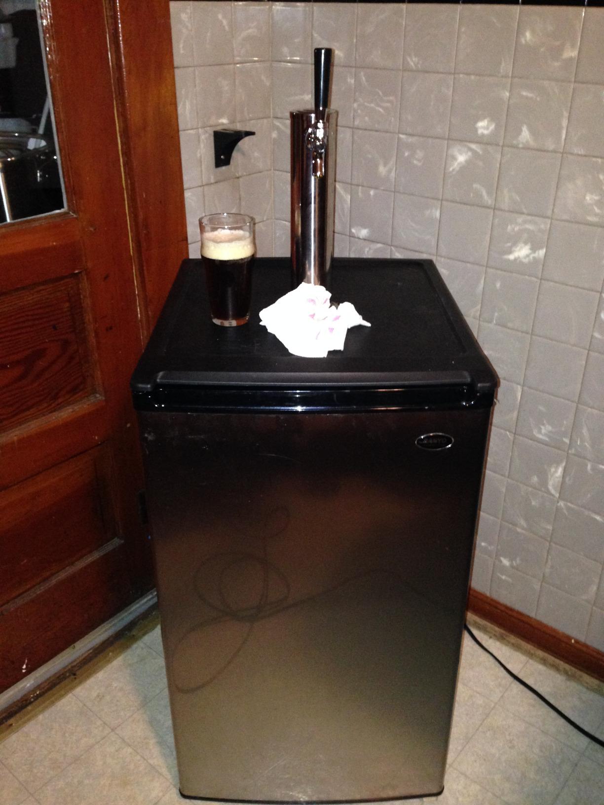 Single Tap Chrome Draft Beer Kegerator Tower - 2 1/2