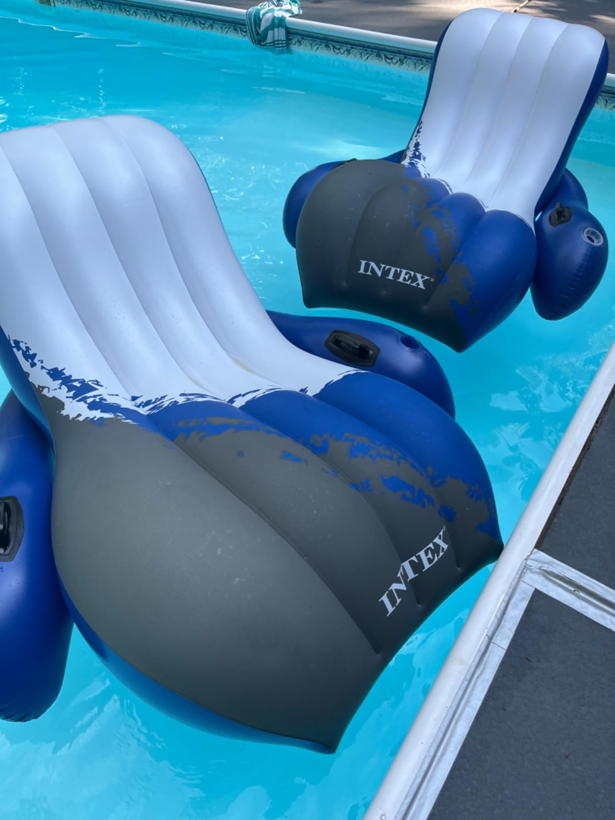 INTEX Inflatable Floating Swimming Pool Recliner Lounge Chair for Adults customer photo 1