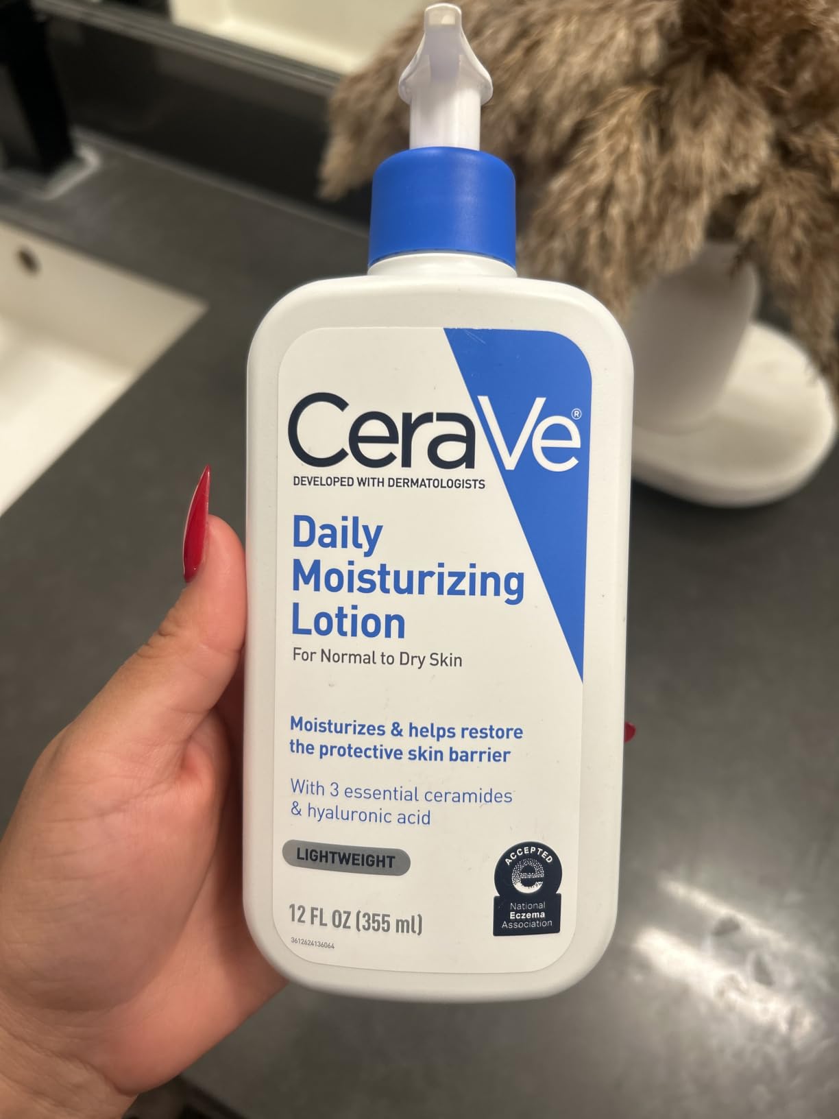 CeraVe Daily Moisturizing Lotion, Face and Body Lotion, Skin care, 12oz customer photo 1