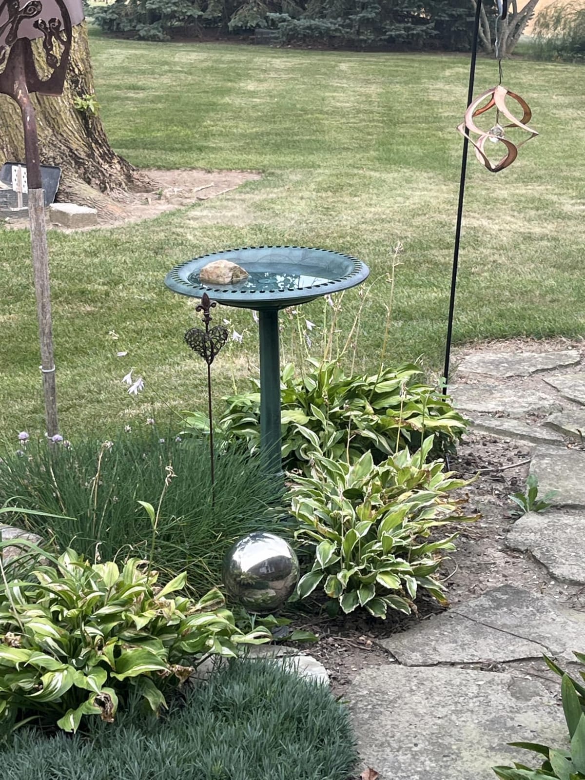 Alpine Corporation TEC116 Outdoor Aged Green Pedestal Birdbath with Scrollwork, 28