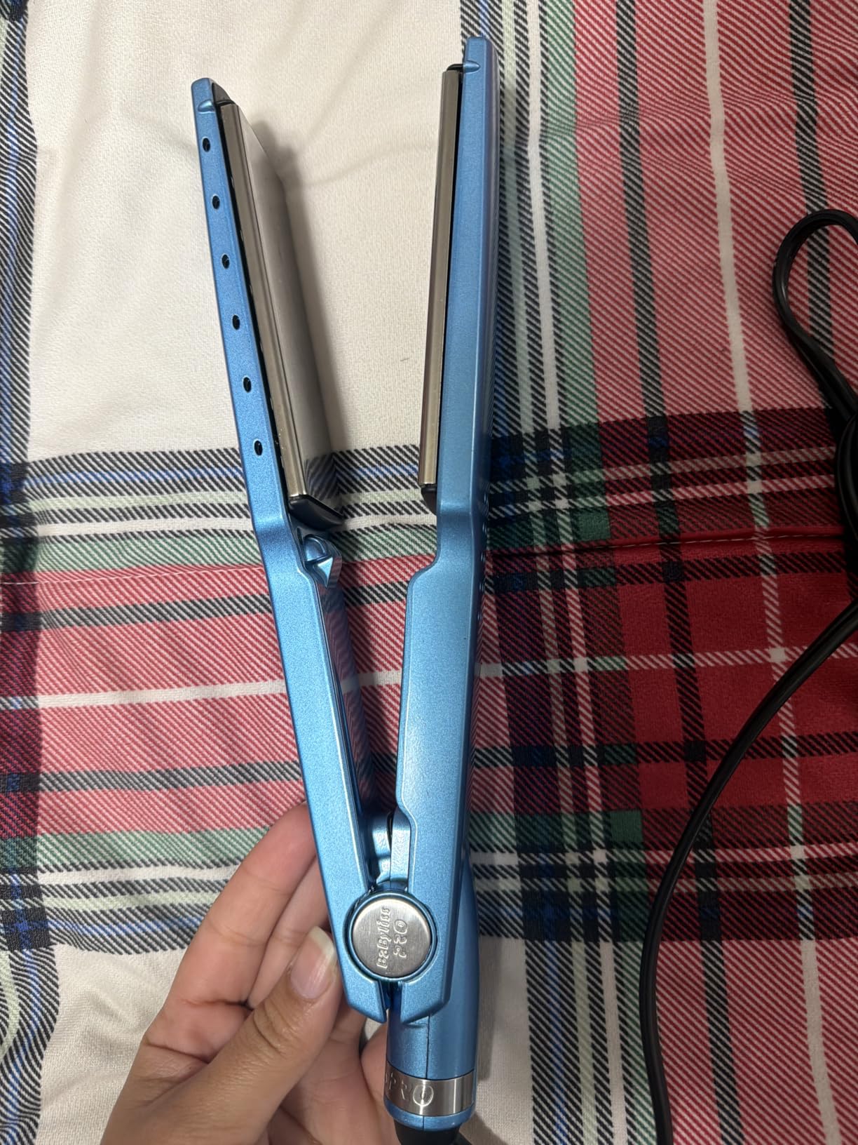 BabylissPRO Nano Titanium Ionic Hair Straightener, Professional Flat Iron for All Hair Types customer photo 1