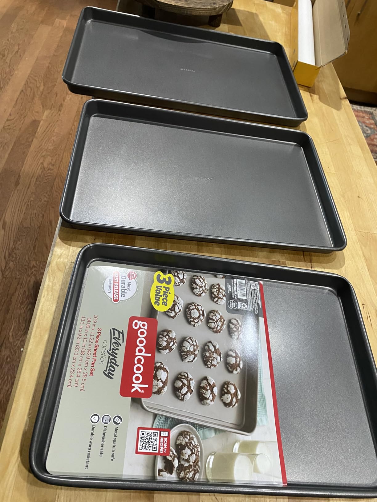 GoodCook Everyday Nonstick Baking Sheet Set, 3 Pack Includes Small (13×9) Medium (15×1) and Large (17×11) Pans Carbon Steel Construction Cookie Sheets Bakeware Set, Gray customer photo 1