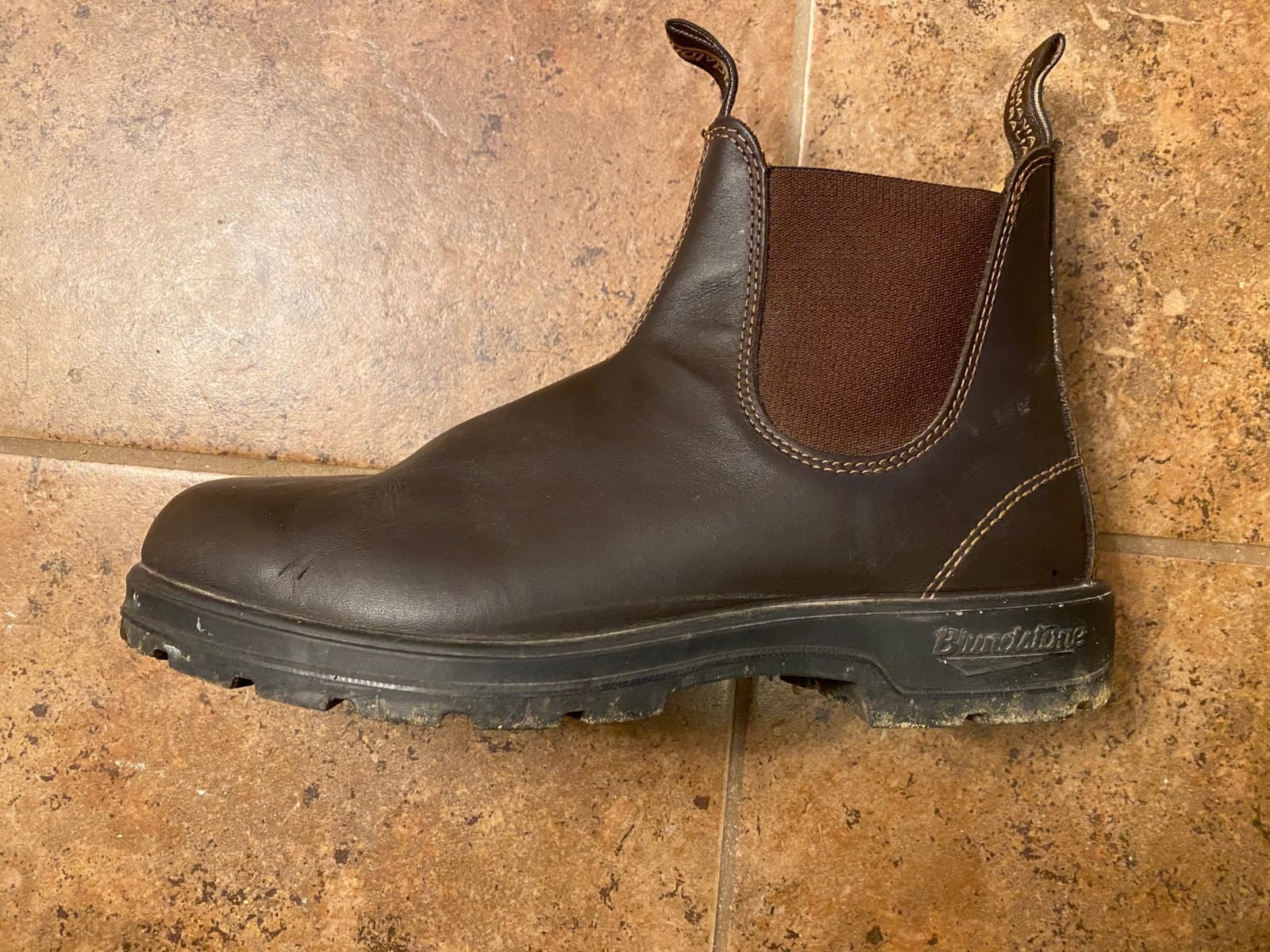 Blundstone Unisex Classic Series Chelsea Boot for Men and Women customer photo 1