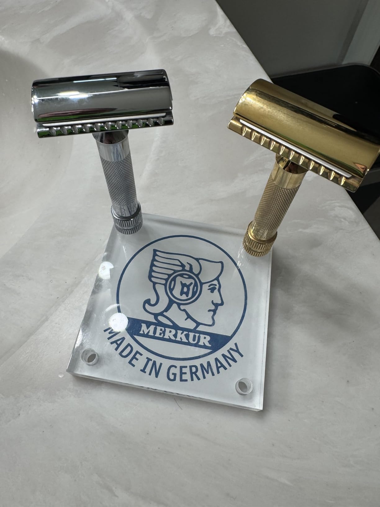 Merkur Mk34c Double Edge Razor with Heavy Duty Short Handle customer photo 1