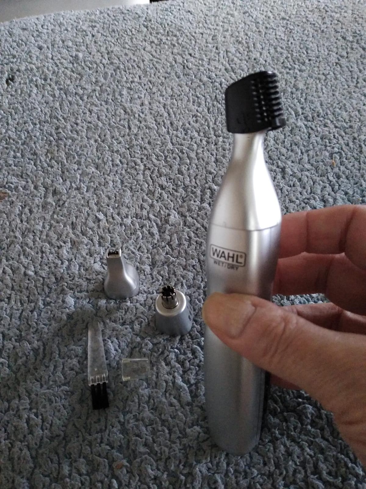 Wahl Battery Men’s Nose Hair Trimmer - Eyebrows, Neckline, Nose & Ear Hair customer photo 1