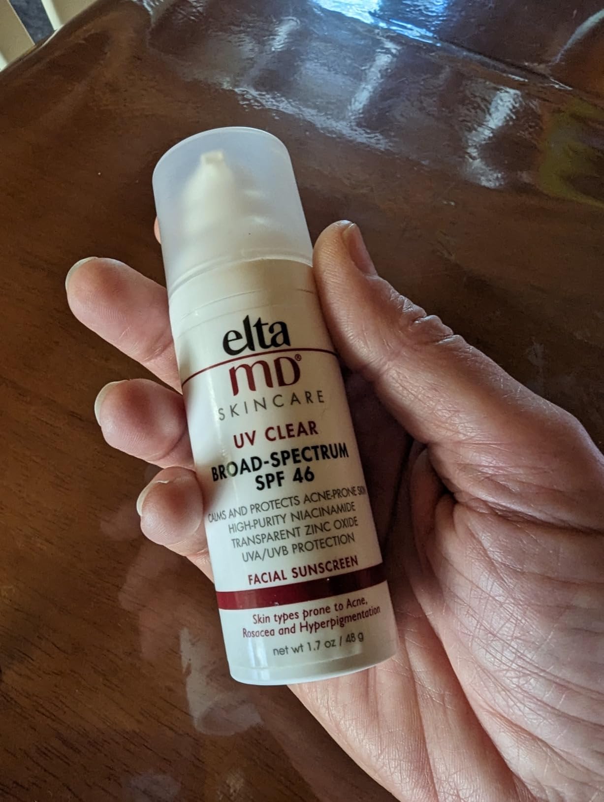 EltaMD UV Clear Face Sunscreen with Zinc Oxide, Oil-Free, SPF 46 and SPF 50 customer photo 2