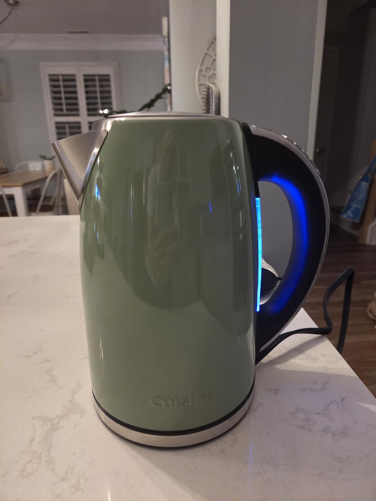Cuisinart Electric Kettle, 1500W, 6 Temperature Presets, 1.7L, CPK-17P1 customer photo 1