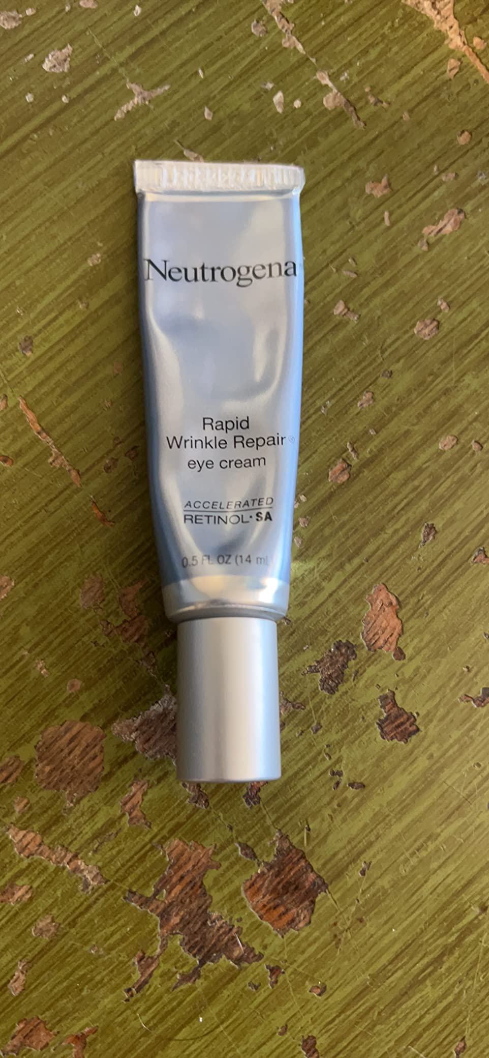 Neutrogena Rapid Wrinkle Repair Retinol Eye Cream, 0.5 fl. oz customer photo 1