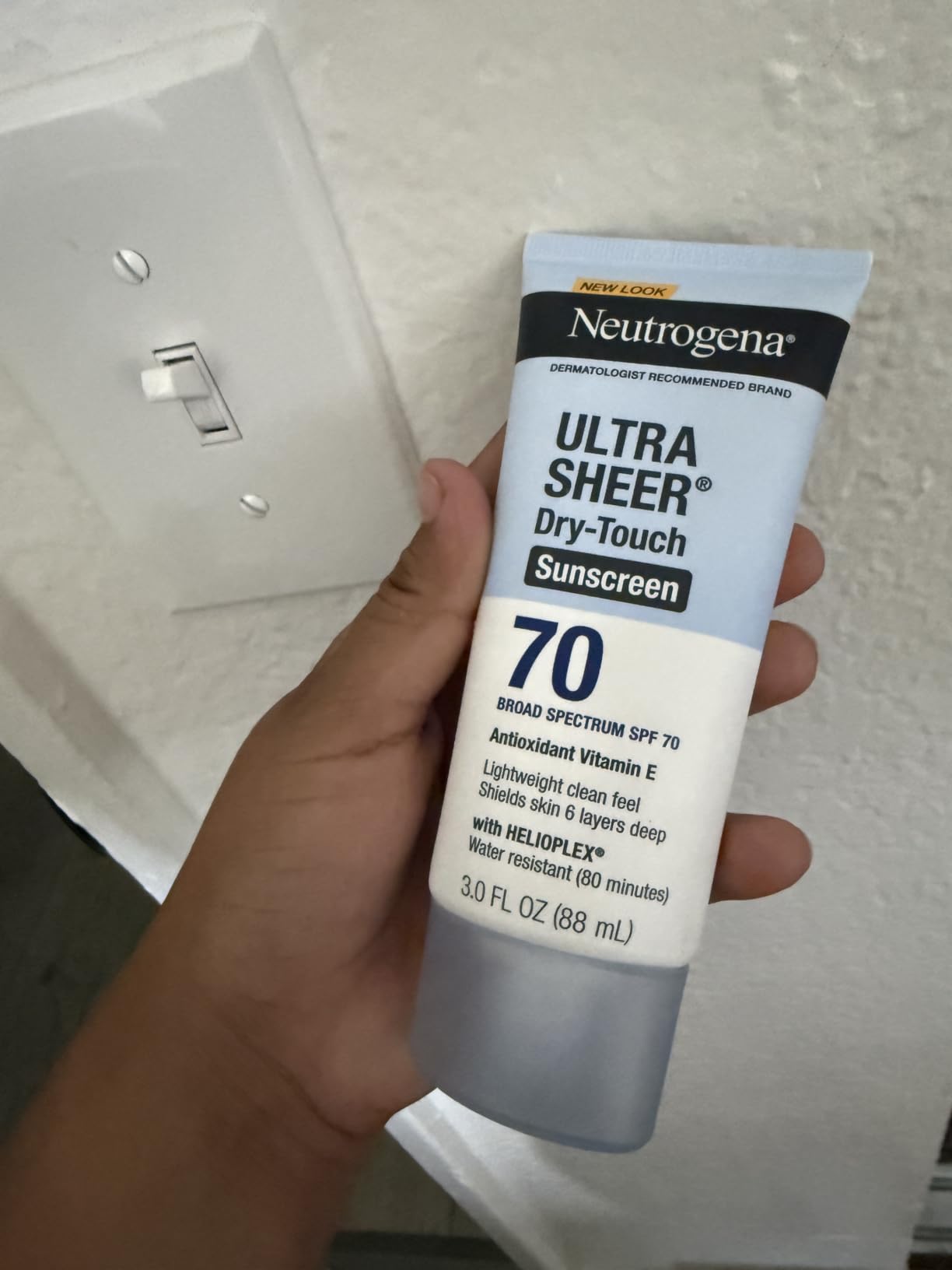 Neutrogena Ultra Sheer Dry Touch Sunscreen Lotion, SPF 70, 3 fl. oz customer photo 1