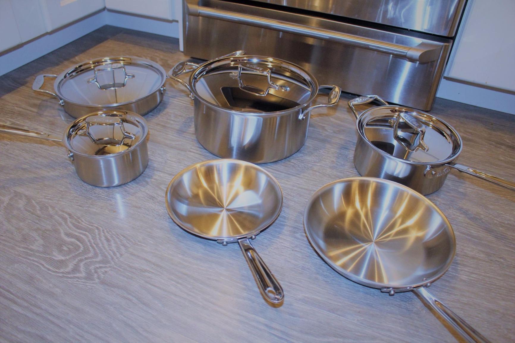 All-Clad D5® Stainless Steel Core 10 Piece Cookware Set- Made in USA- The Upgrade for Supremely Even Heat- Includes Frying Pans, Saucepan, Sautépan, Stockpot -Oven Safe & Induction Compatible customer photo 1