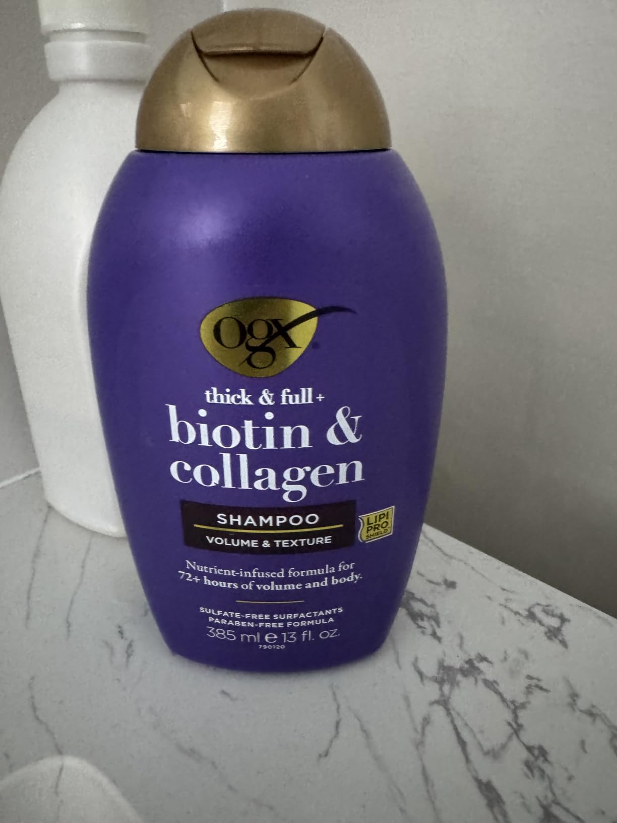 OGX Thick & Full + Biotin & Collagen Volumizing Shampoo, Nutrient-Infused Hair Shampoo with Vitamin B7 Biotin Gives Hair Volume & Body for 72+ Hours, Sulfate-Free Surfactants, 13 fl. oz customer photo 2