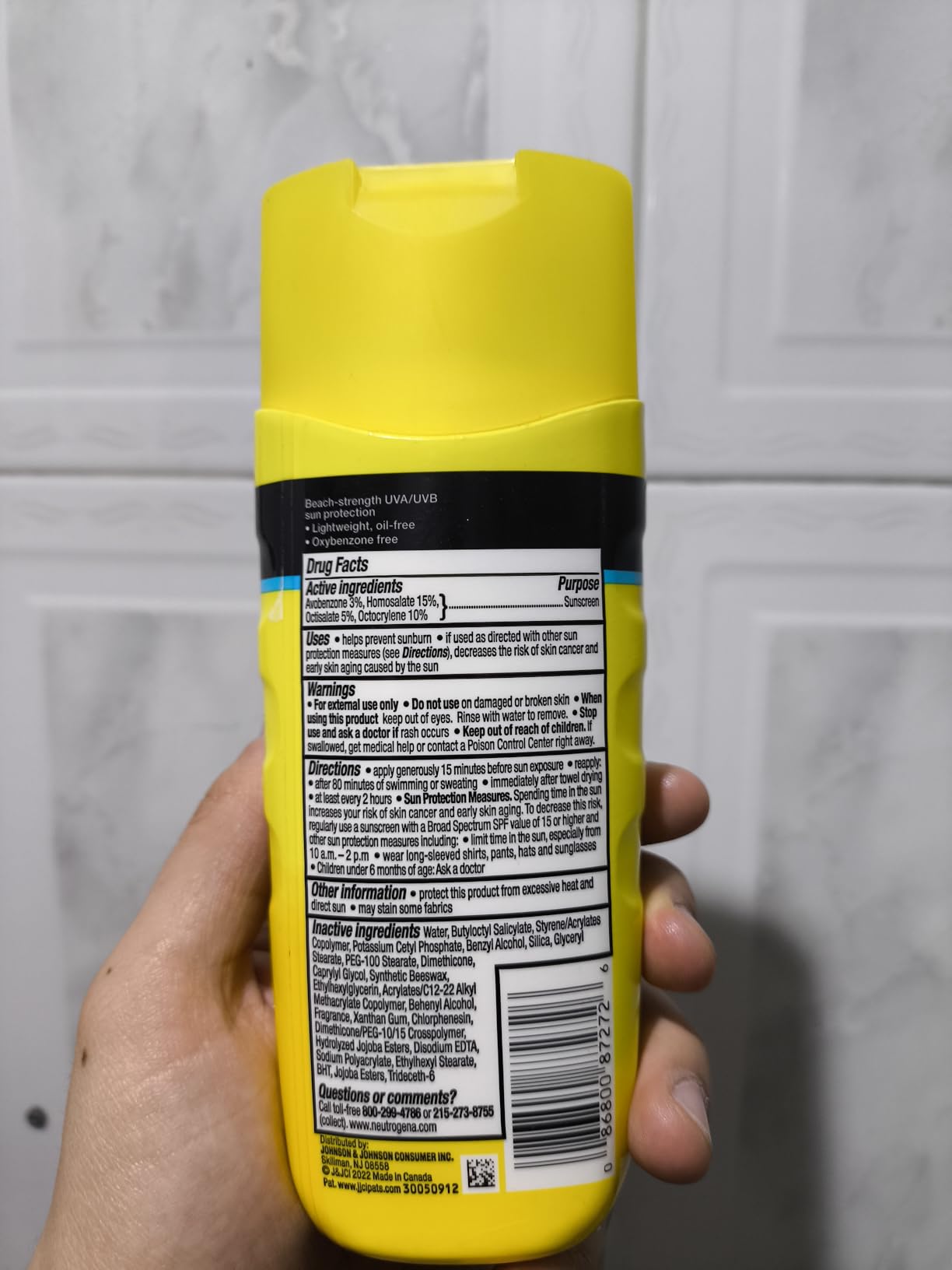 Neutrogena Beach Defense Sunscreen Lotion, SPF 70, 6.7 fl. oz customer photo 1