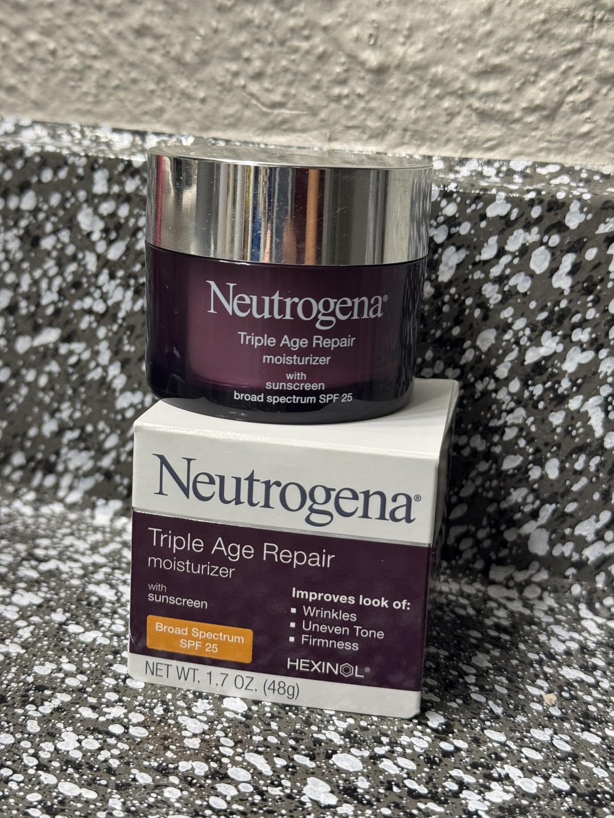 Neutrogena Triple Age Repair Face Moisturizer, SPF 25, 1.7 fl. oz customer photo 1