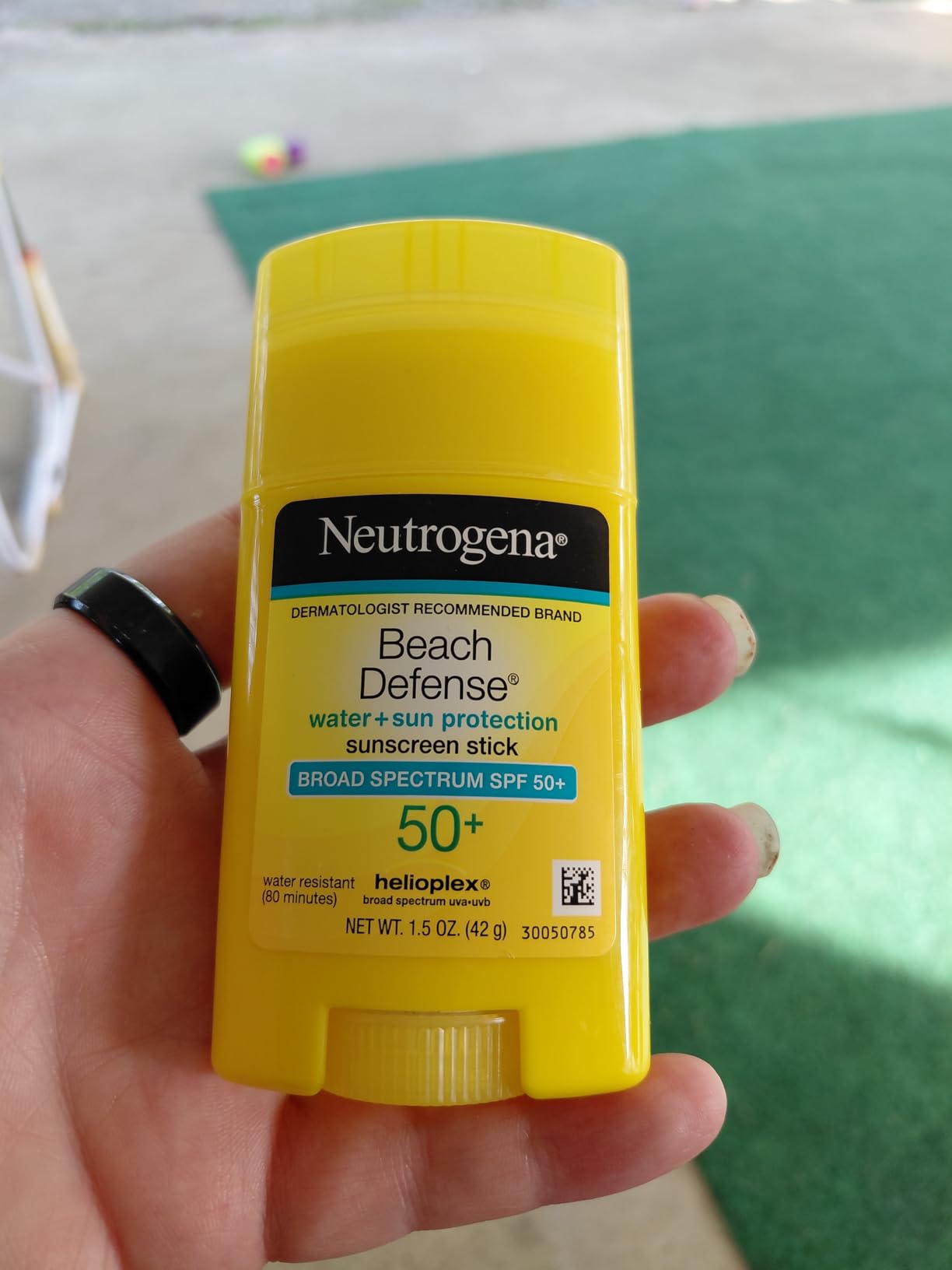 Neutrogena Beach Defense Sunscreen Stick SPF 50, 1.5 oz customer photo 2