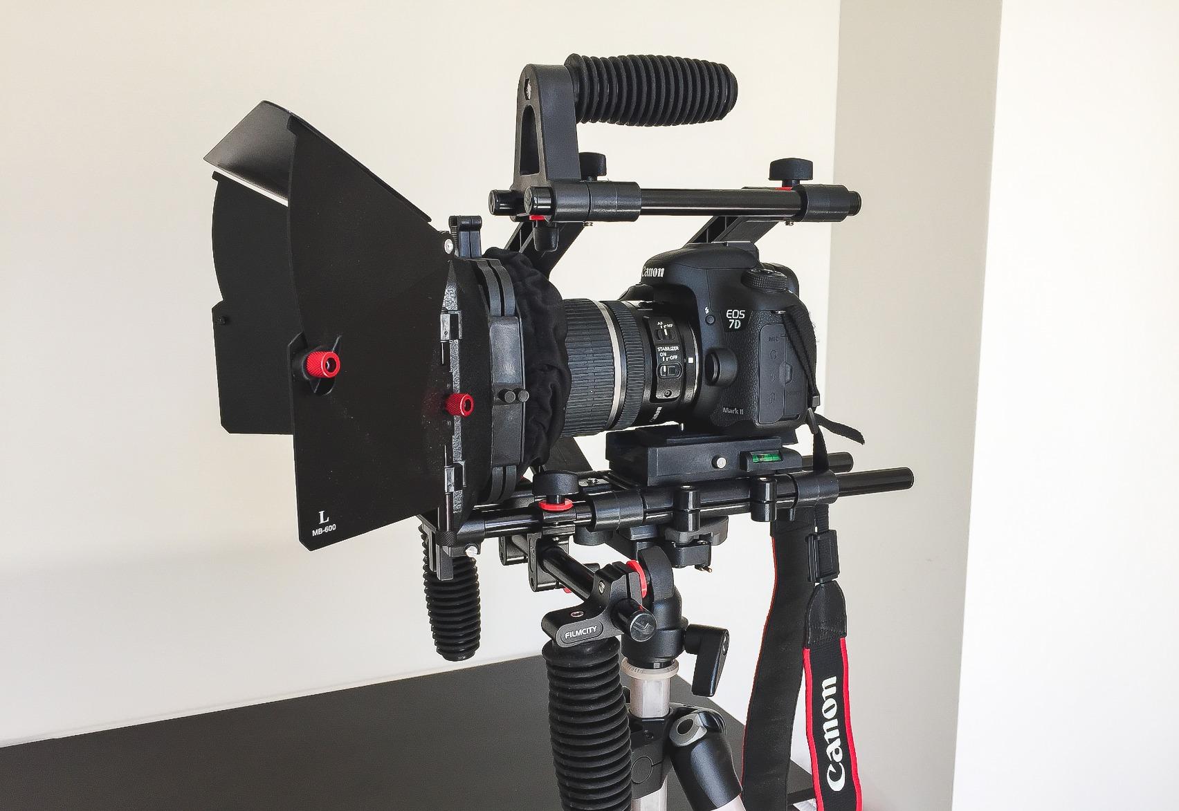 FC-02 Shoulder Rig Kit with Matte Box & Cage for DSLR Cameras customer photo 1