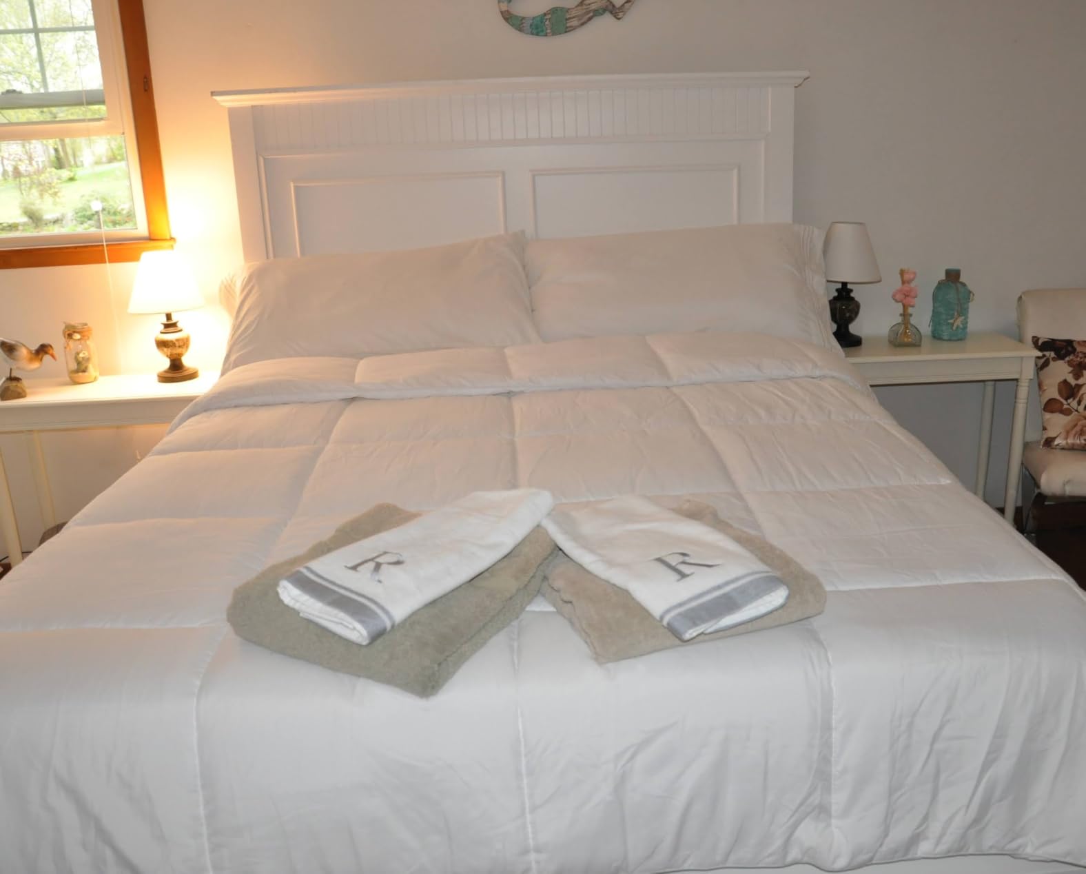 Utopia Bedding Queen Comforter, Duvet Insert, White, 88 x 88 Inches customer photo 1