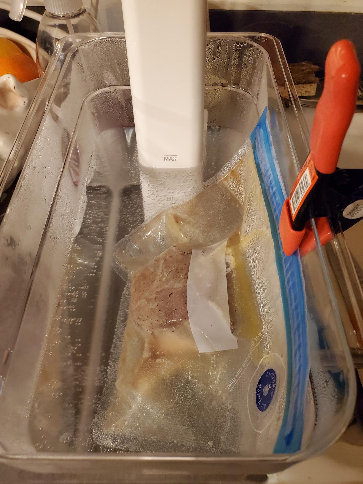 LIPAVI Sous Vide Container Model C20 6.5 Gallon (26 qt) 21 x 12.8 Inch, 8 Inch deep, Clear, Heat-Resistant Polycarbonate Tub - (NOT INCLUDED Matching rack and lids for Joule, Anova ++ sold separately) customer photo 2